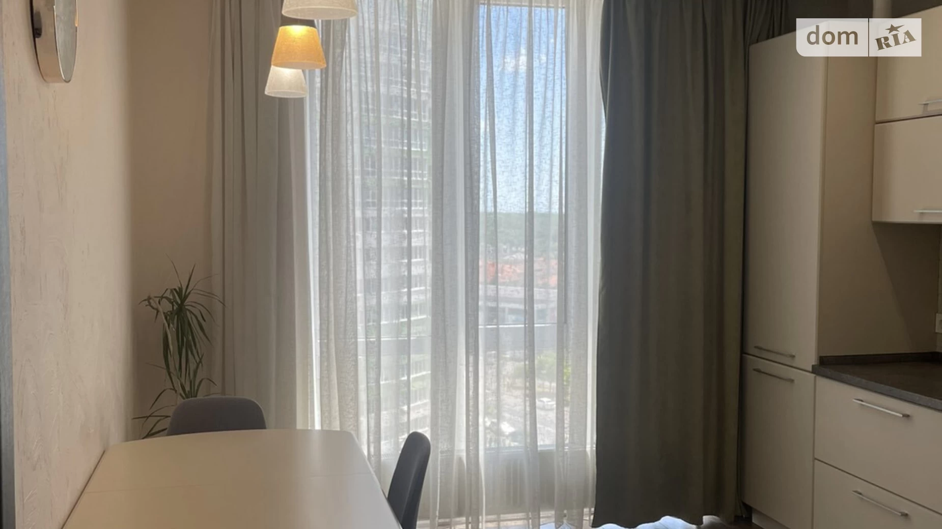 Продается 1-комнатная квартира 60.9 кв. м в Одессе, ул. Марсельская, 38 - фото 3