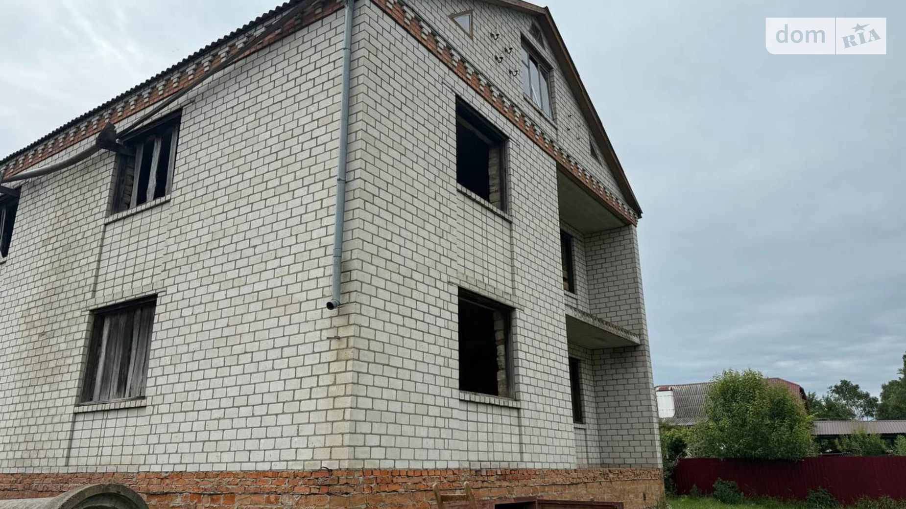 Продается дом на 2 этажа 306.2 кв. м с садом, цена: 42000 $ - фото 4