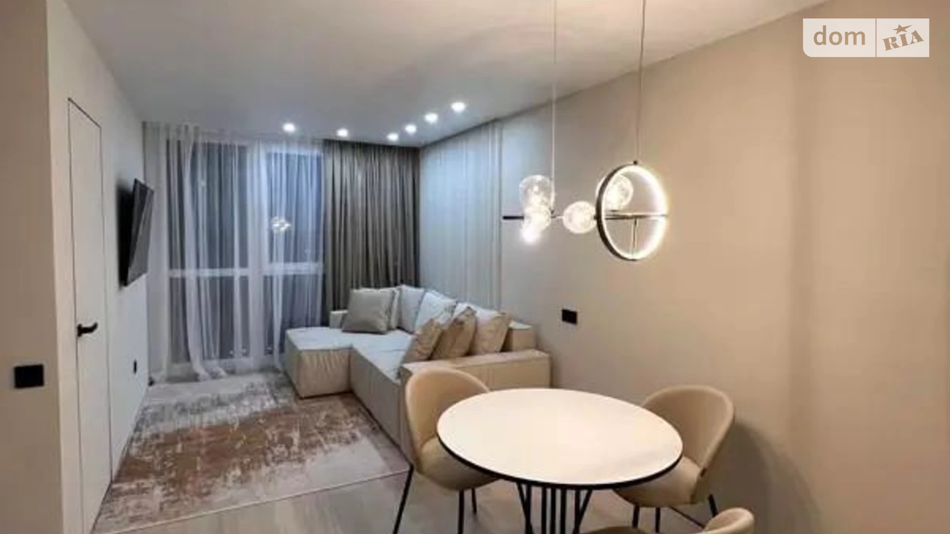Продается 2-комнатная квартира 45 кв. м в Киеве - фото 2