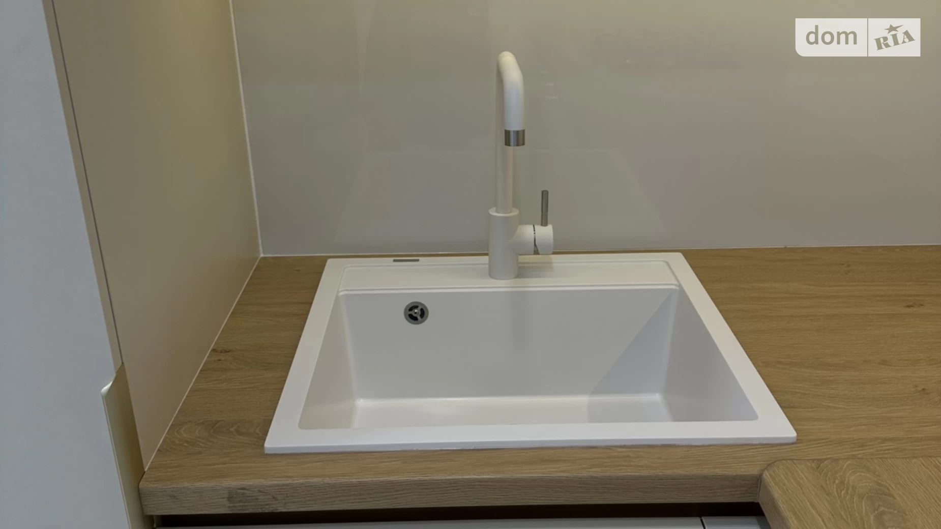 2-комнатная квартира 57 кв. м в Тернополе, ул. Смакулы, 8 - фото 5