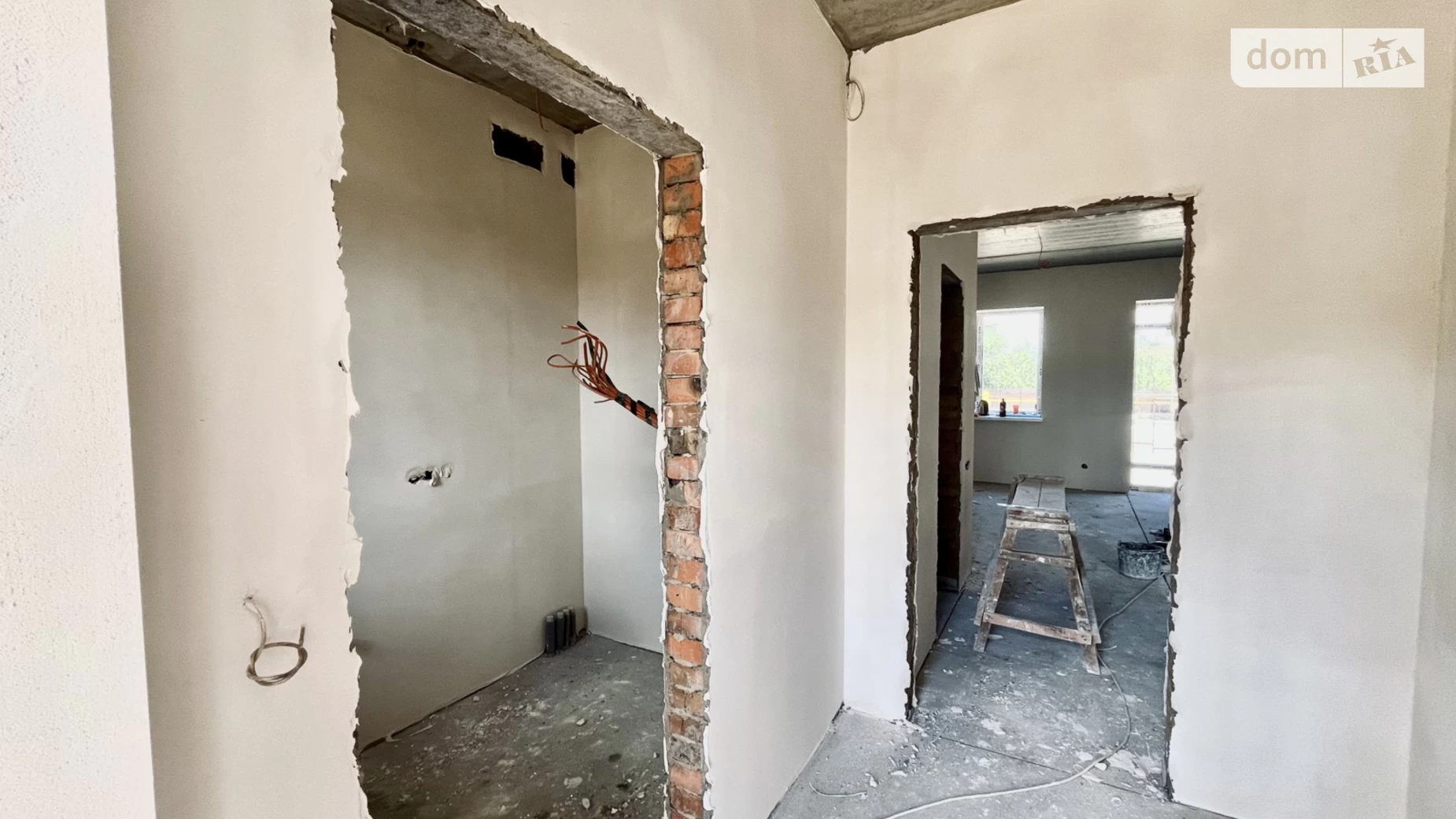 Продается дом на 2 этажа 125 кв. м с баней/сауной, цена: 93000 $ - фото 2