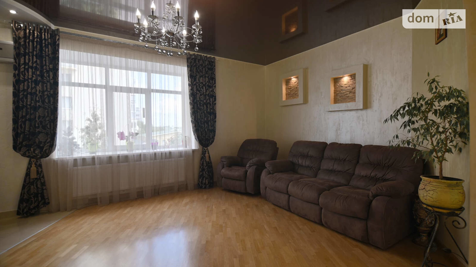 Продається 3-кімнатна квартира 82 кв. м у Рівному, вул. Гайдамацька, 2Б - фото 2