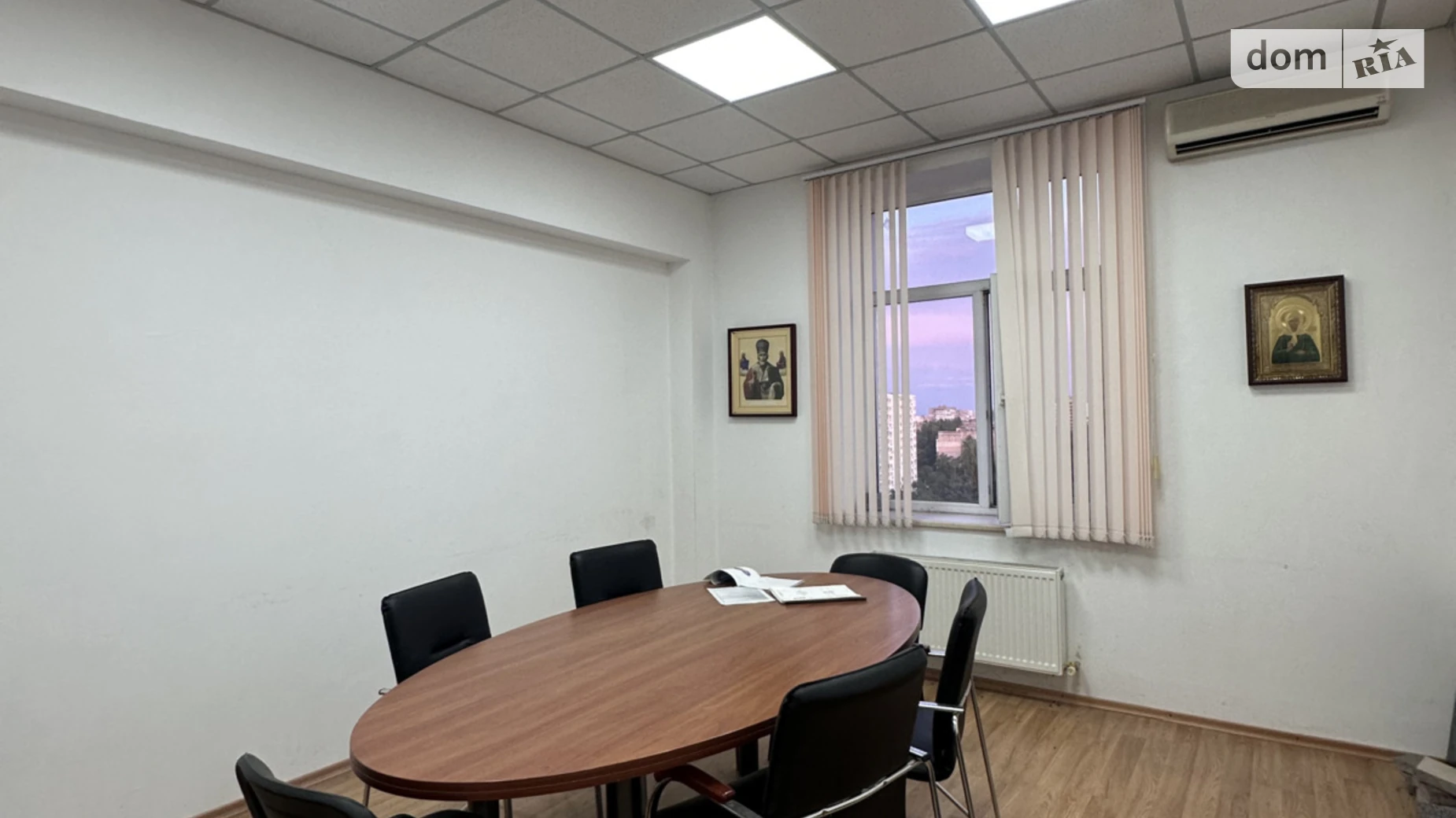 Здається в оренду офіс 110.8 кв. м в бізнес-центрі, цена: 800 $ - фото 2