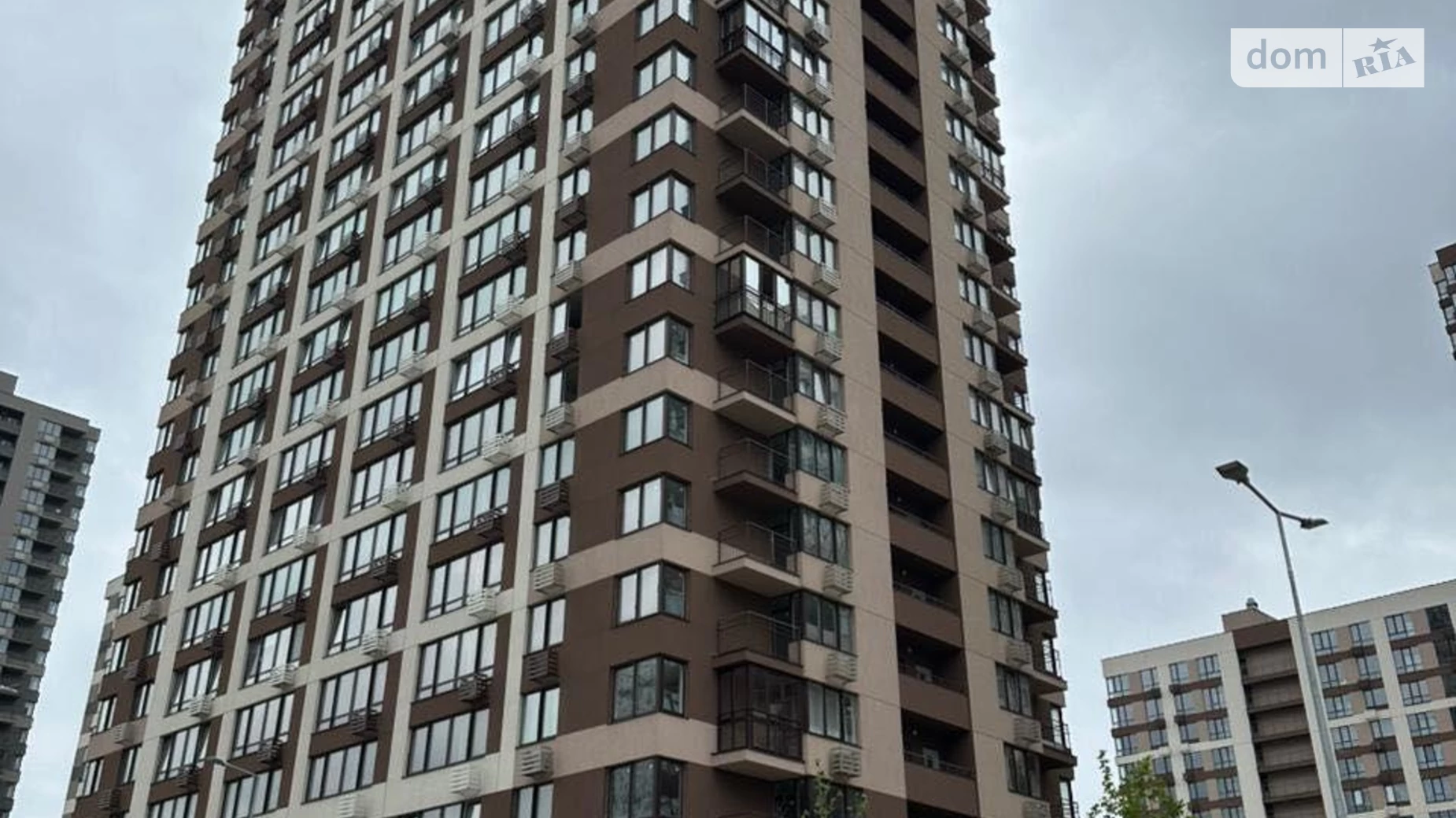 Продается 1-комнатная квартира 43 кв. м в Киеве, ул. Александра Олеся, 9А - фото 4