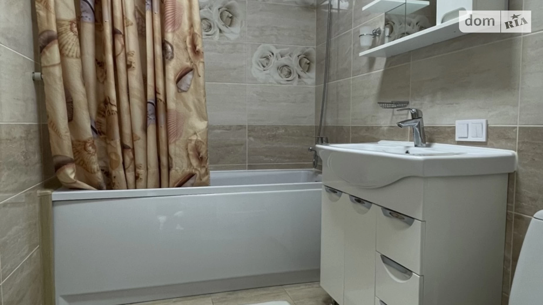 Продается 1-комнатная квартира 49 кв. м в Виннице, ул. Острожского, 2 - фото 3