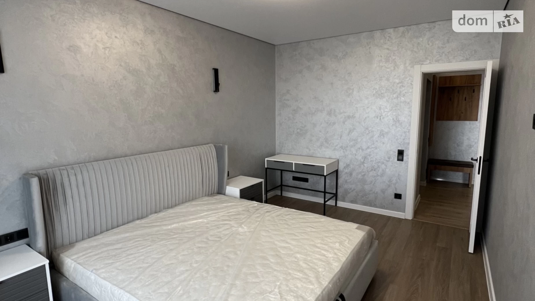 Продается 1-комнатная квартира 45.6 кв. м в Ровно, ул. Николая Боголюбова, 1Л - фото 3