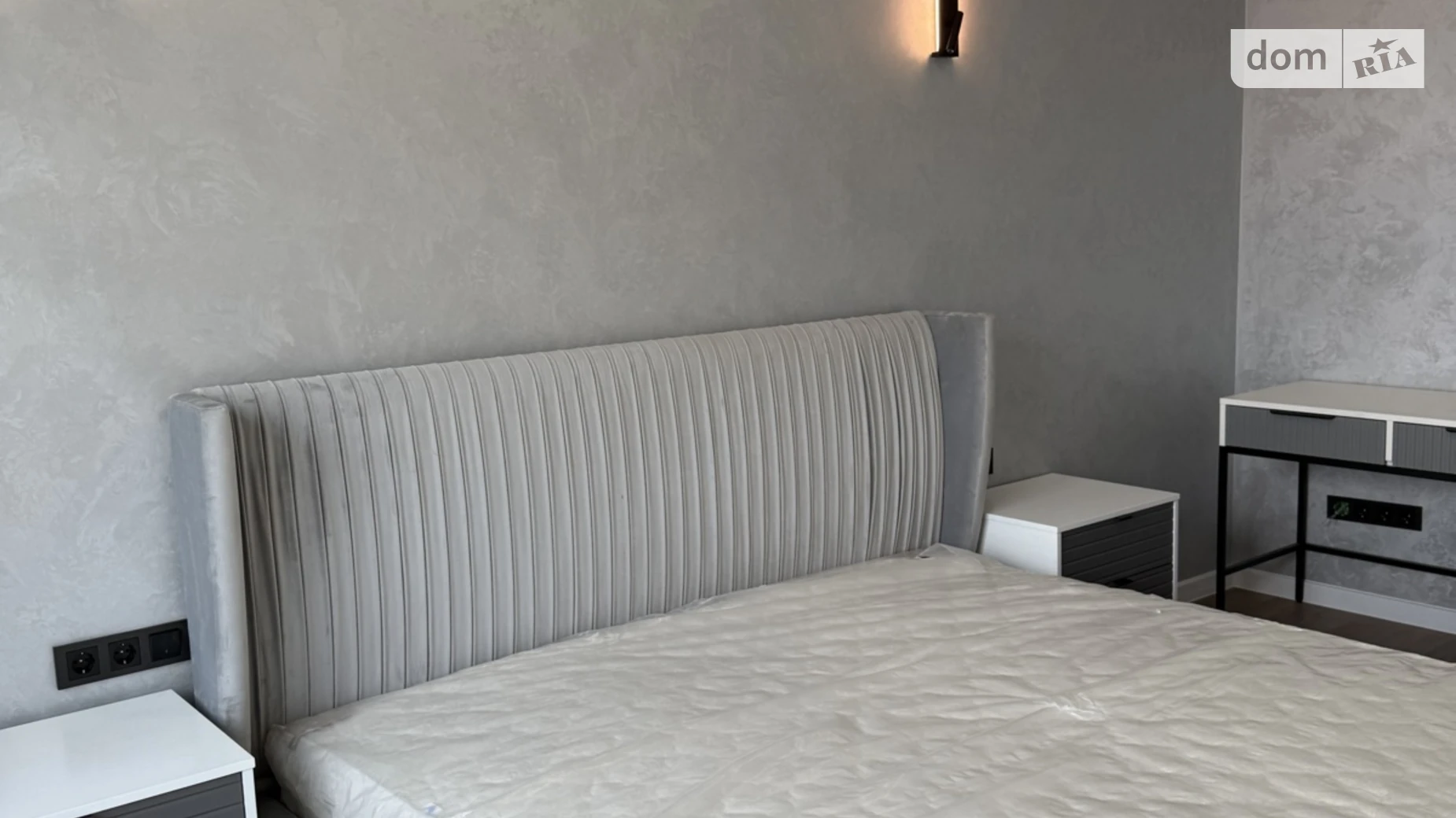 Продается 1-комнатная квартира 45.6 кв. м в Ровно, ул. Николая Боголюбова, 1Л - фото 4