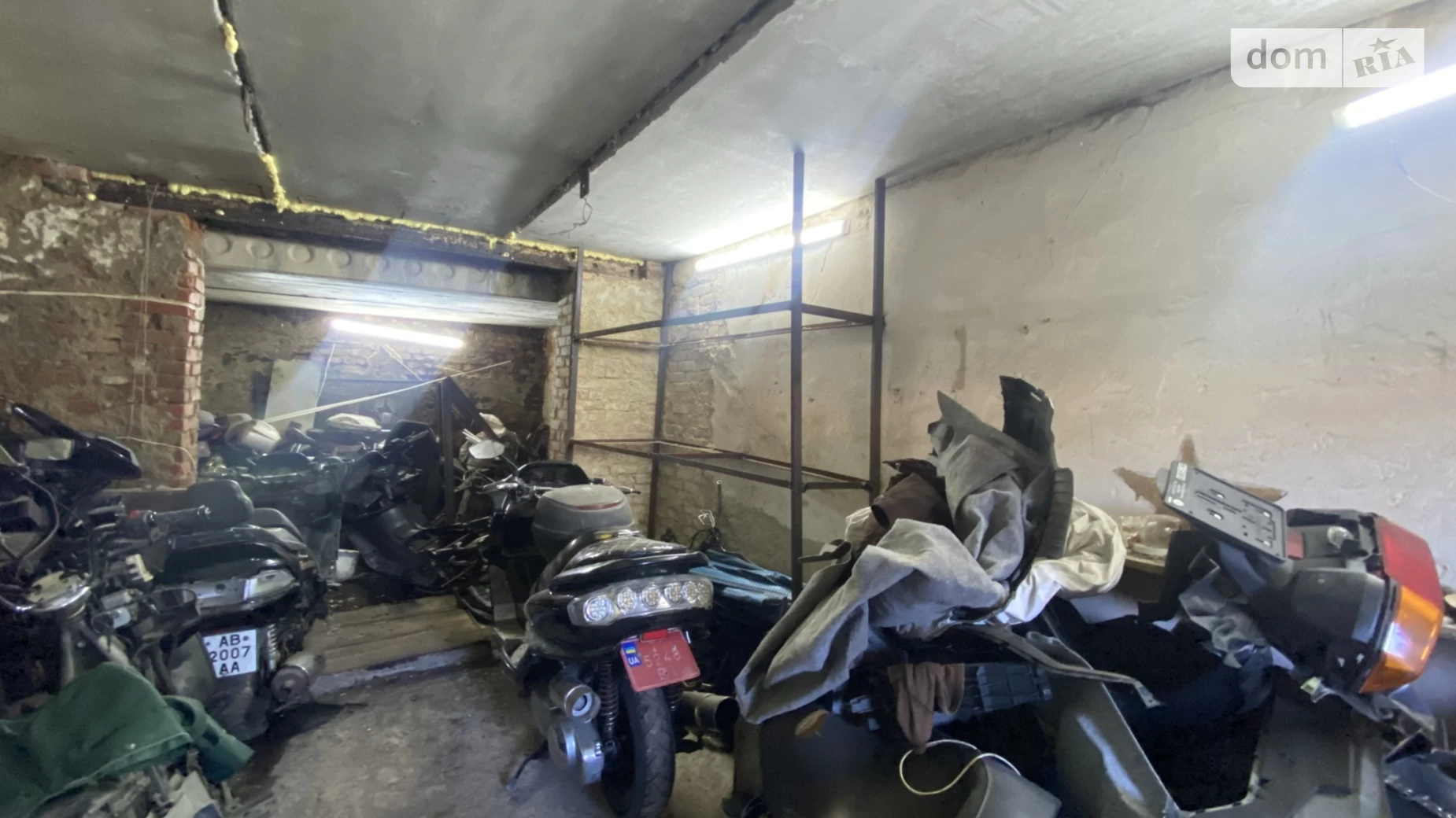 Продается место в гаражном кооперативе под легковое авто на 25 кв. м, цена: 5000 $ - фото 2