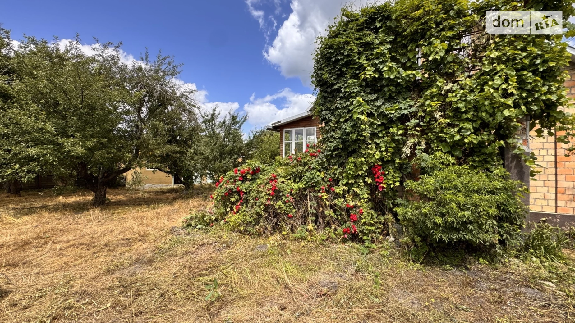 Продается дом на 2 этажа 47 кв. м с бассейном, цена: 25000 $ - фото 2
