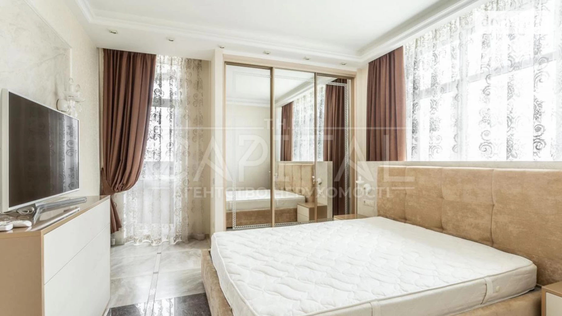 Продается 1-комнатная квартира 60 кв. м в Киеве, ул. Глубочицкая, 32В - фото 2