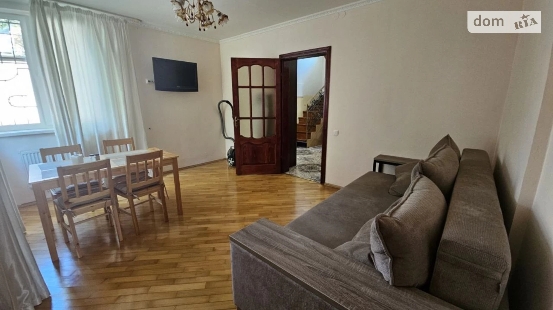 Сдается в аренду дом на 2 этажа 105 кв. м с участком, цена: 1000 € - фото 2