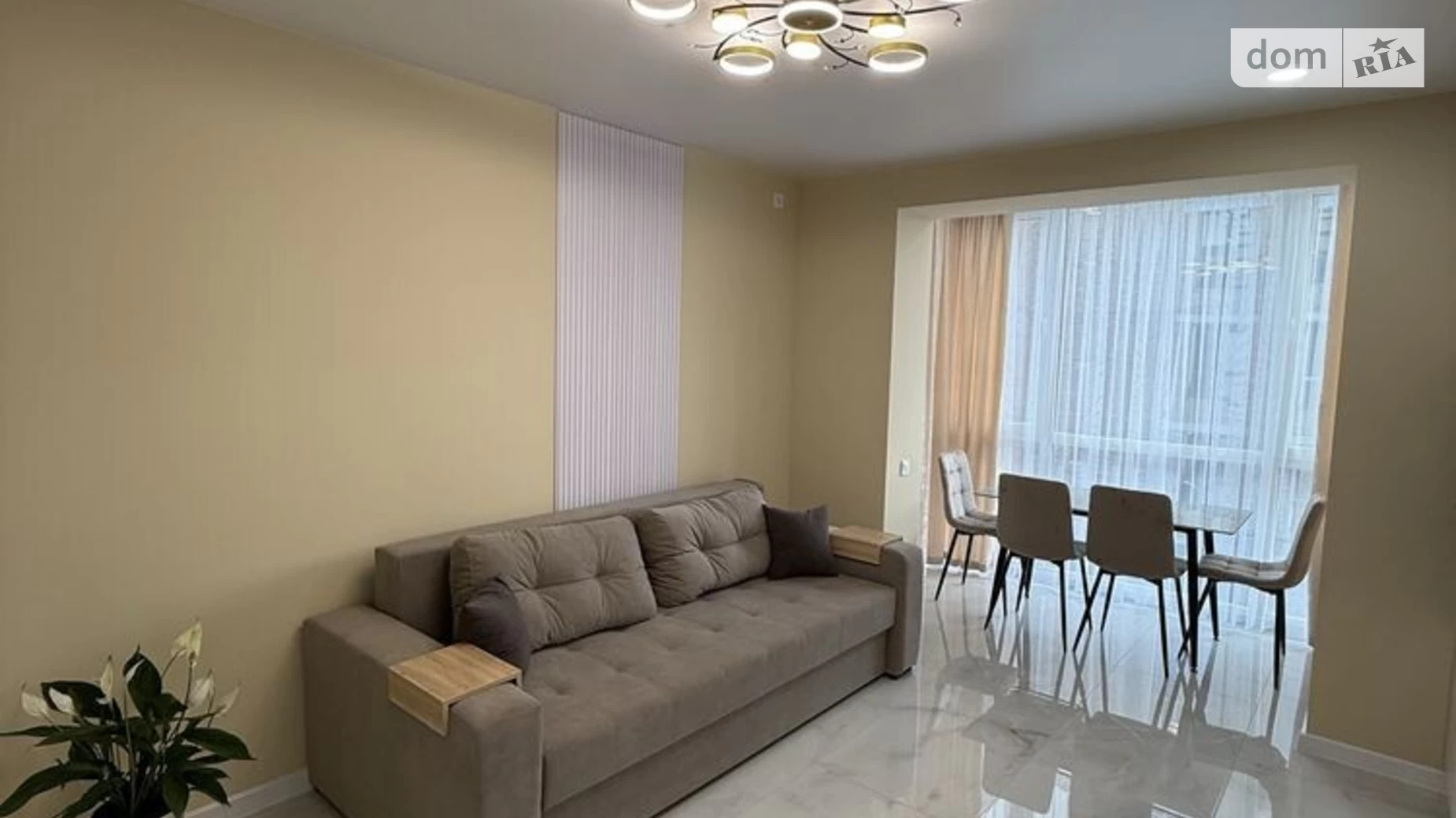 Продается 1-комнатная квартира 44 кв. м в Ровно, ул. Ленокомбинатовская - фото 2
