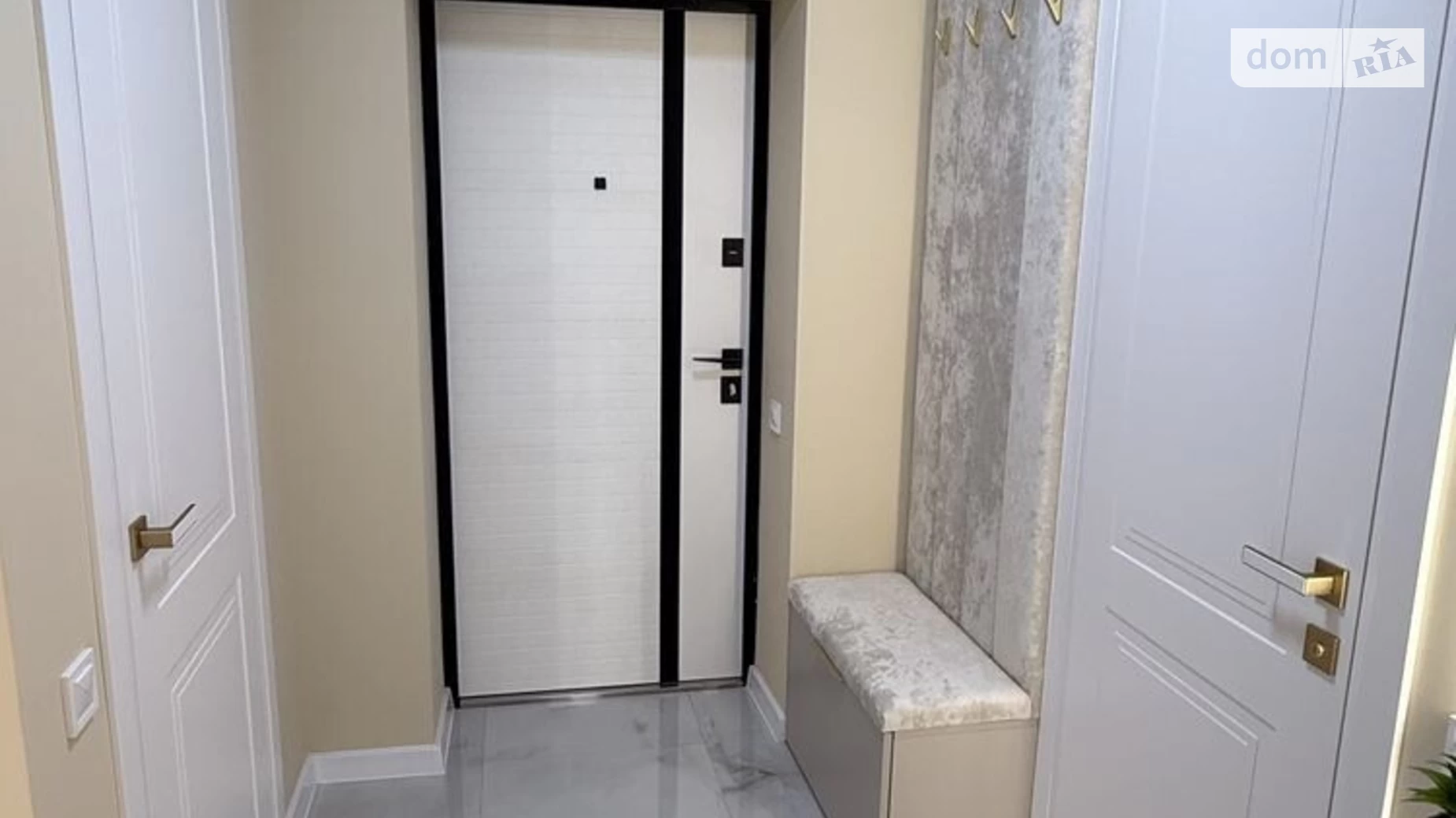Продается 1-комнатная квартира 44 кв. м в Ровно, ул. Ленокомбинатовская - фото 4