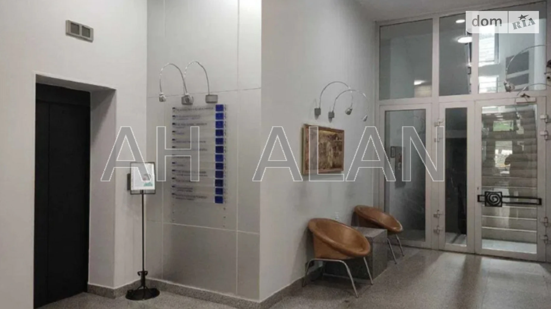Сдается в аренду офис 108 кв. м в бизнес-центре, цена: 1600 $ - фото 2