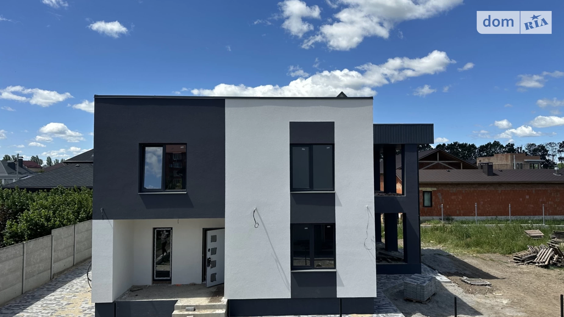 Продается дом на 2 этажа 140 кв. м с участком, цена: 95000 $ - фото 2