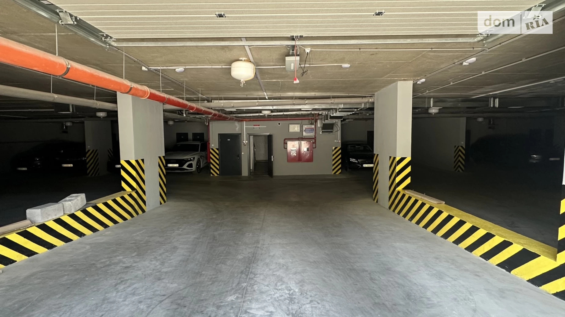 Продается подземный паркинг под легковое авто на 20.5 кв. м, цена: 18000 $ - фото 3