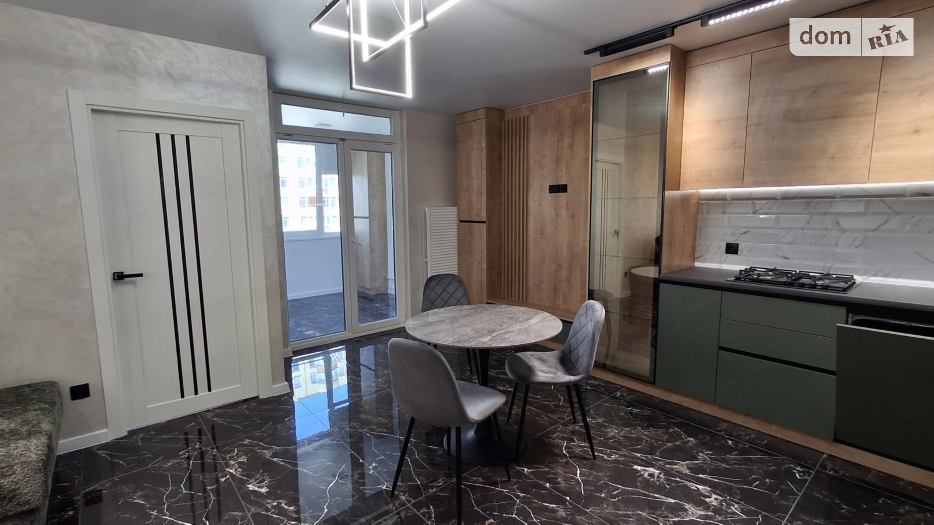 2-кімнатна квартира 82 кв. м у Тернополі, просп. Злуки - фото 2