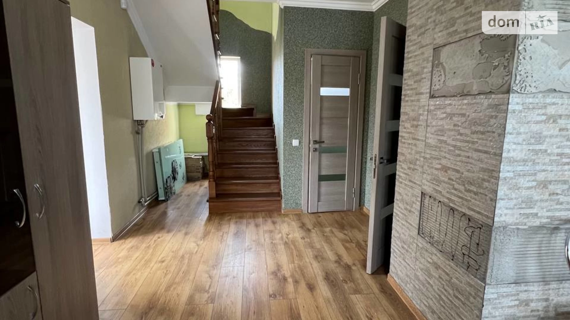 Продается дом на 2 этажа 134 кв. м с участком, цена: 129000 $ - фото 2