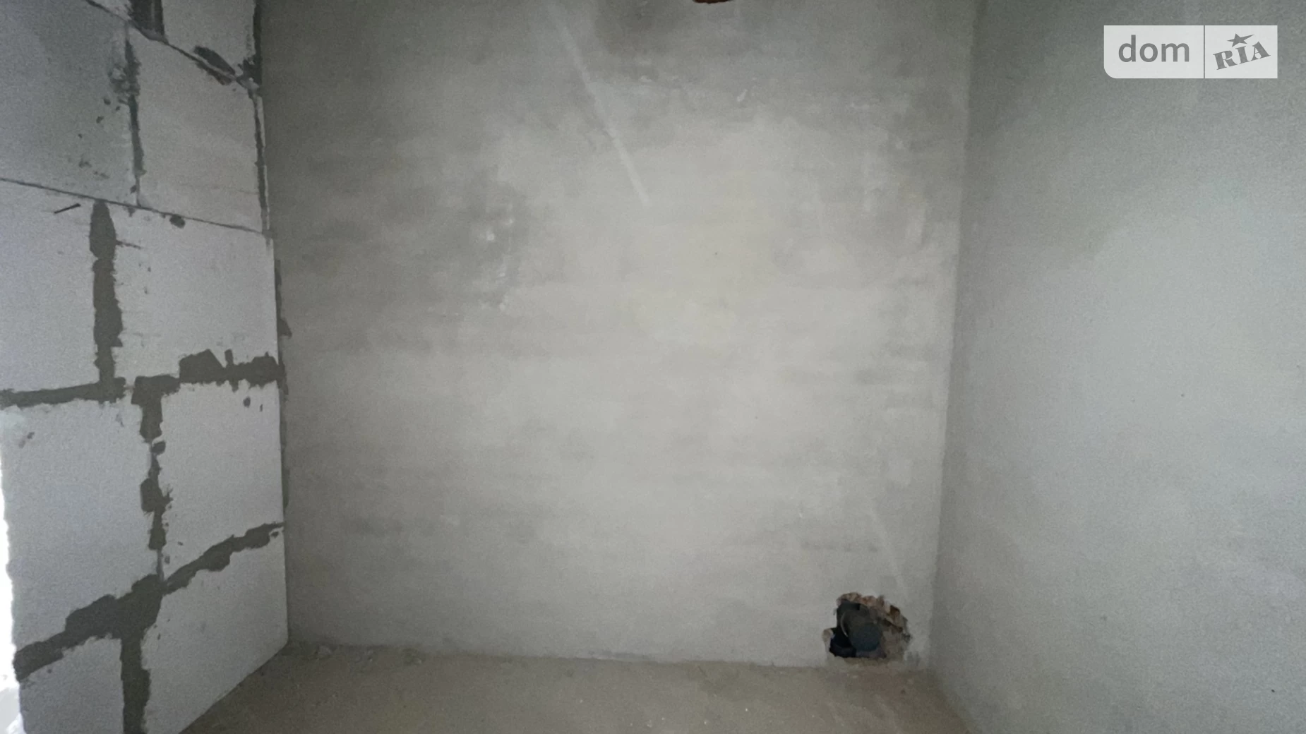 Продается 1-комнатная квартира 68 кв. м в Ивано-Франковске, ул. Княгинин, 44 корпус 19 - фото 3