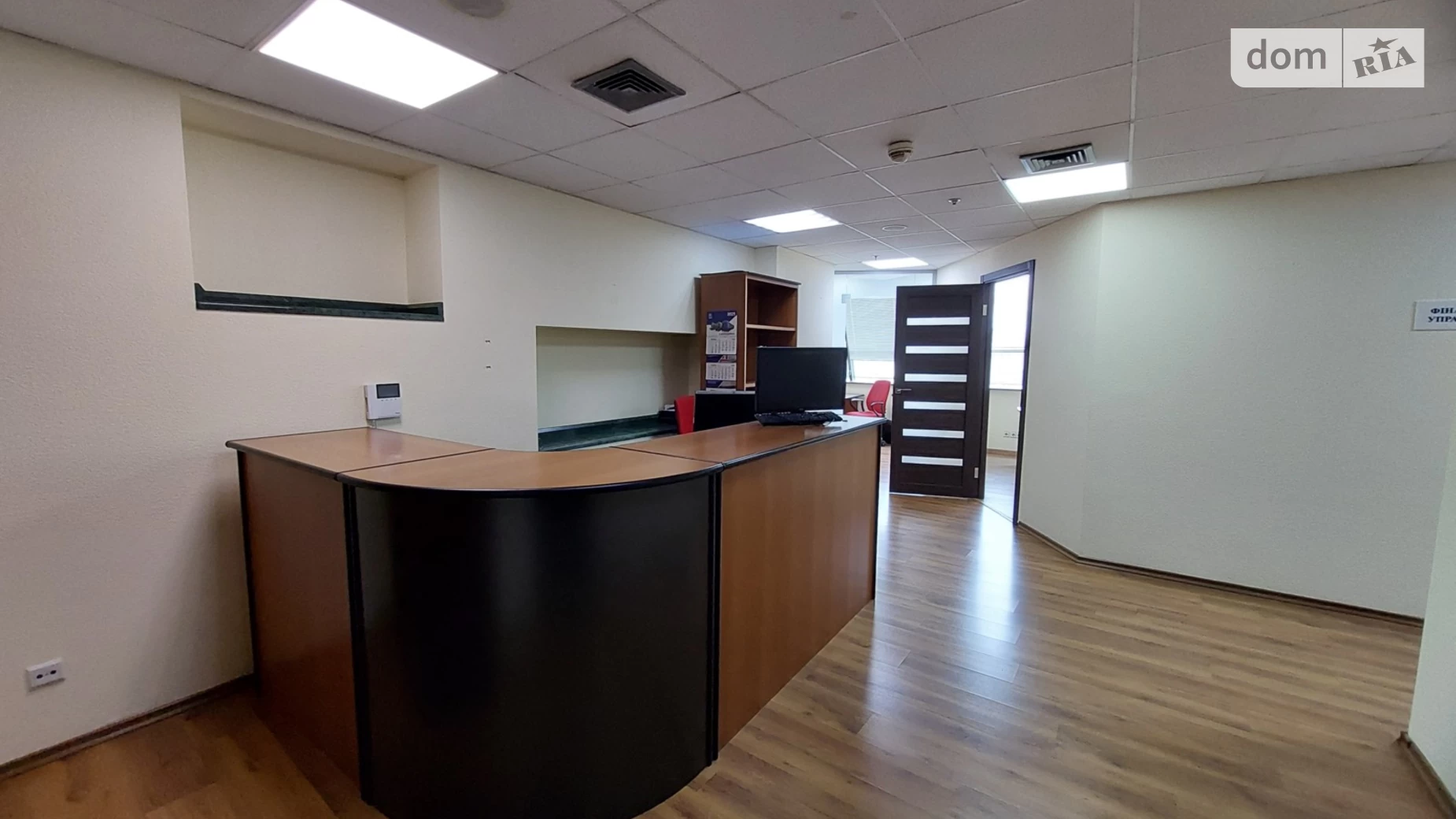 Здається в оренду офіс 191 кв. м в бізнес-центрі, цена: 4775 $ - фото 2
