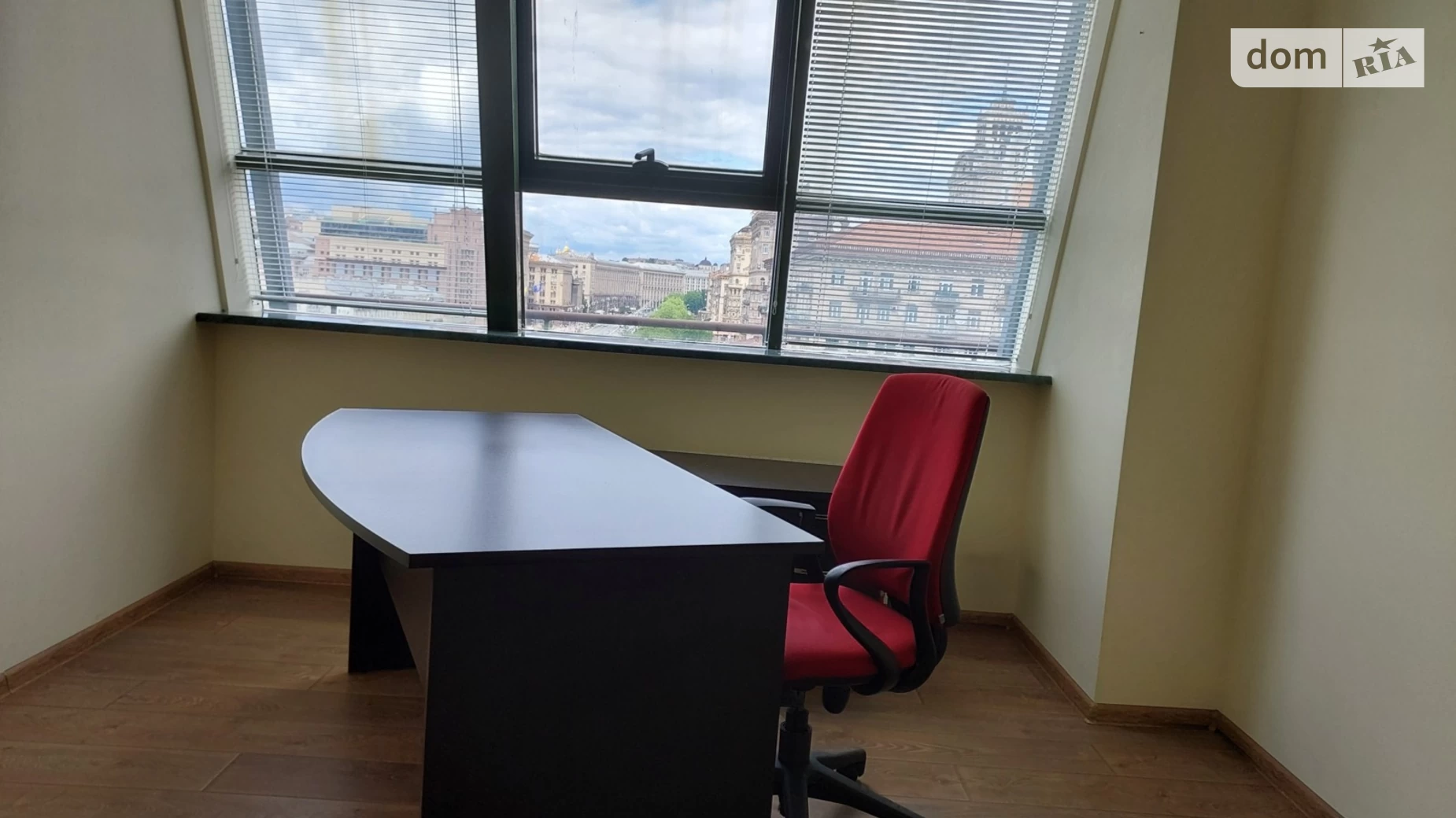 Здається в оренду офіс 191 кв. м в бізнес-центрі, цена: 4775 $ - фото 3
