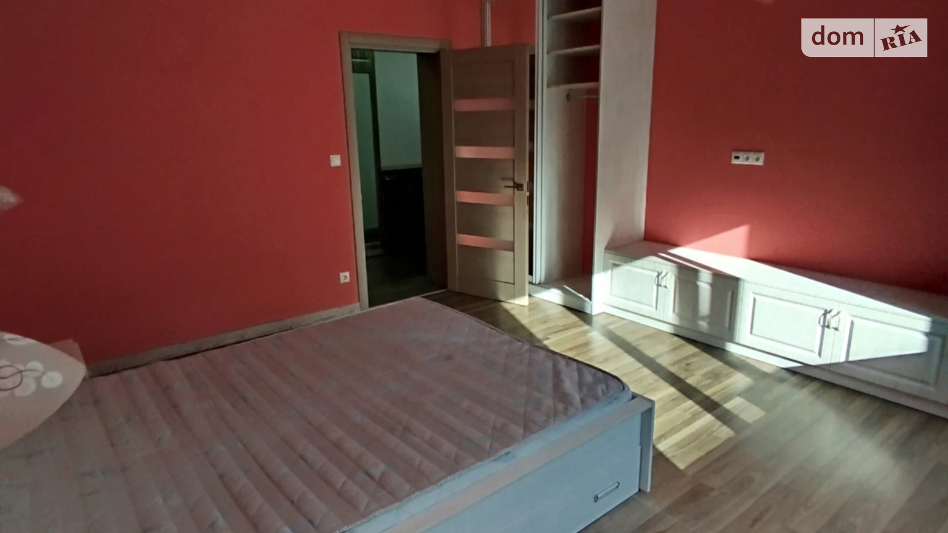 Продается 2-комнатная квартира 62.5 кв. м в Ирпене, ул. Лесная - фото 2