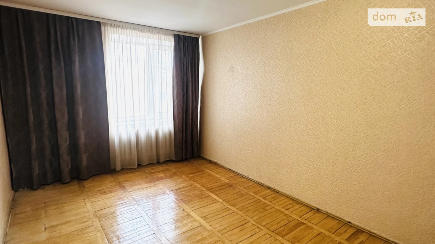 Продается 3-комнатная квартира 73 кв. м в Ровно, ул. Князя Острожского, 4/6 - фото 2