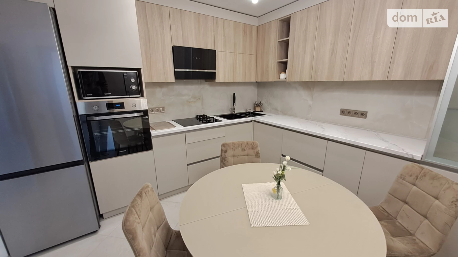 2-кімнатна квартира 70 кв. м у Тернополі, вул. Сахарова Андрія Академіка - фото 2