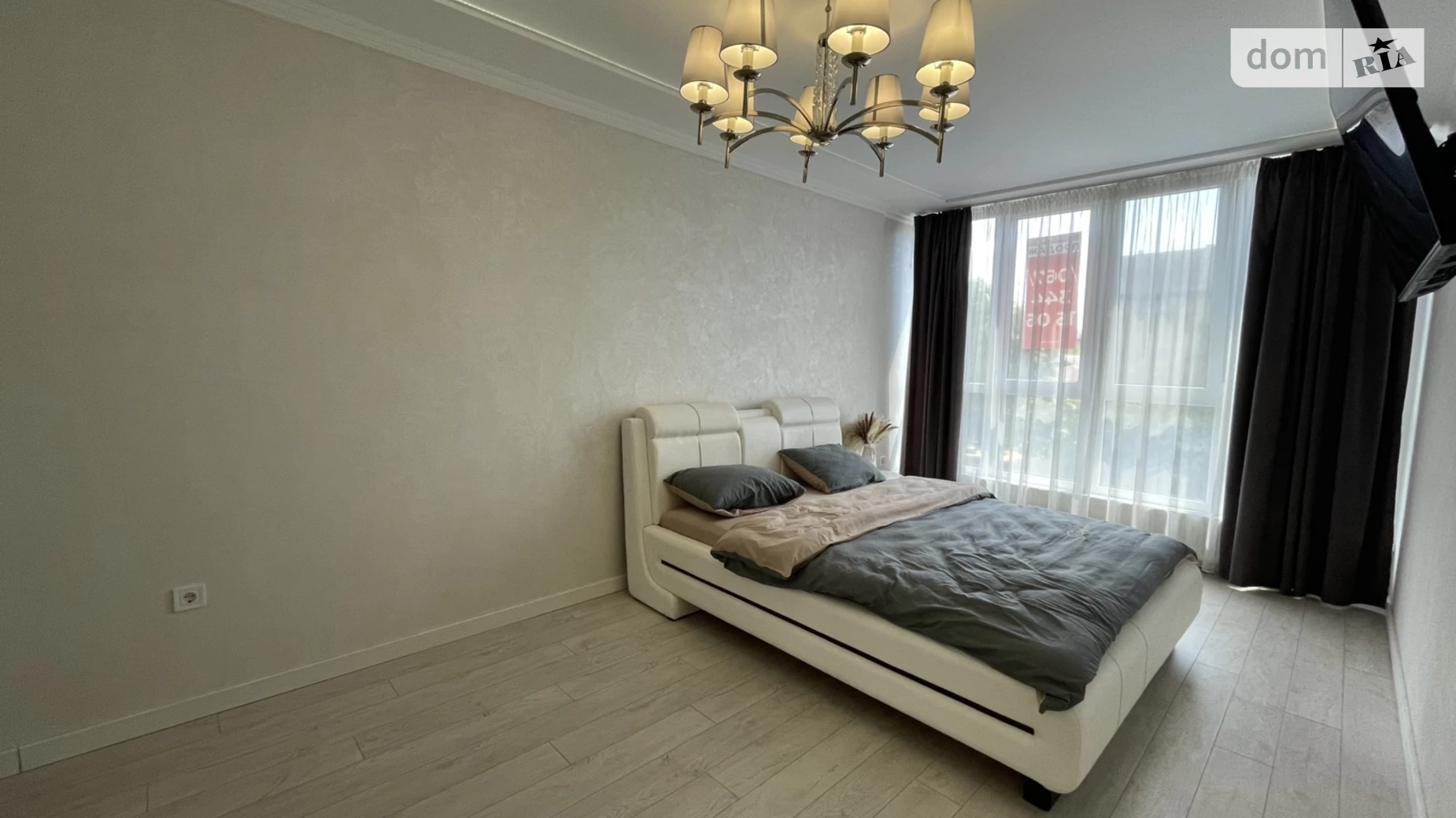 Продается 1-комнатная квартира 41 кв. м в Ивано-Франковске, цена: 73000 $ - фото 2