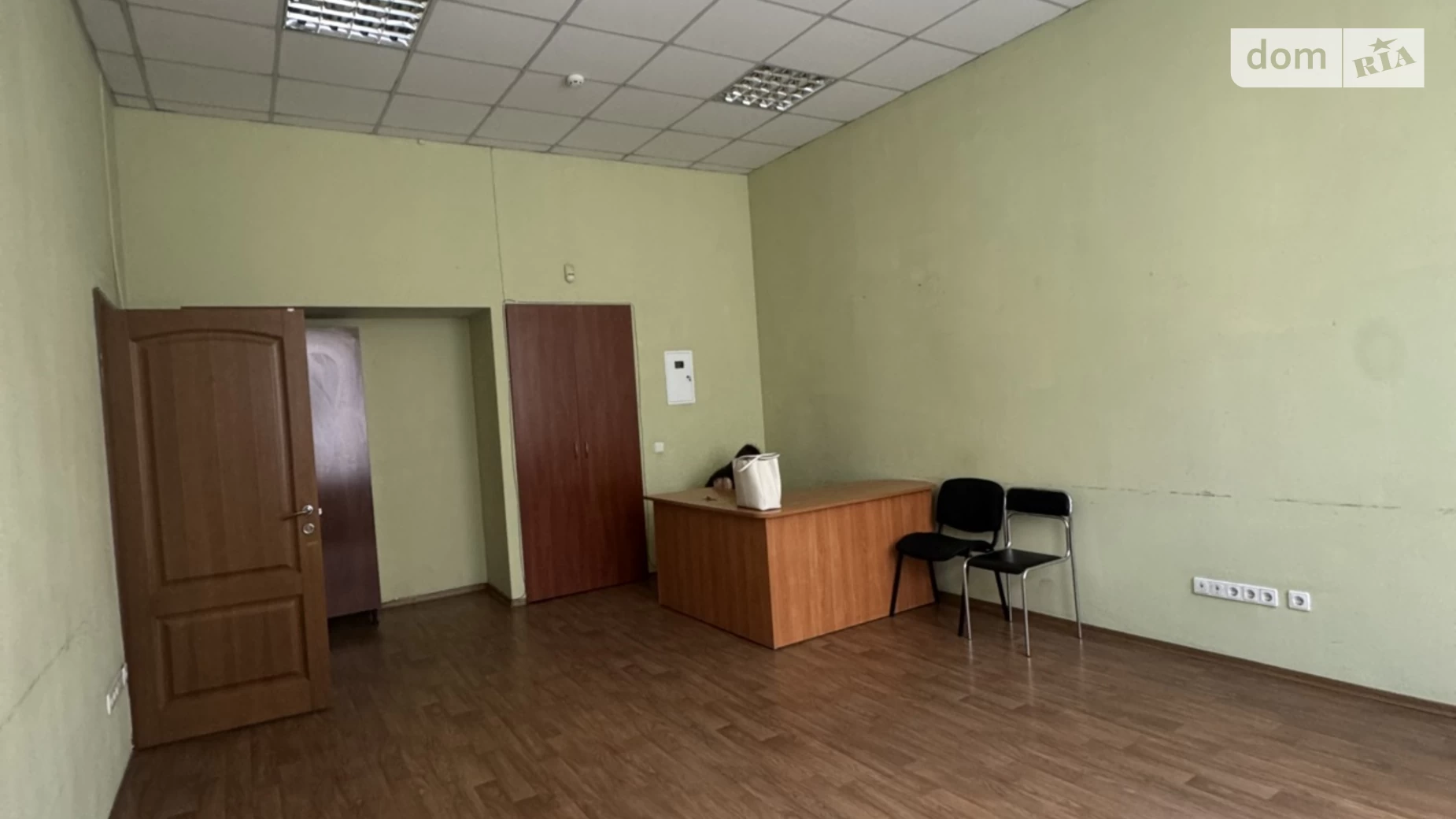 Сдается в аренду офис 40 кв. м в бизнес-центре, цена: 8500 грн - фото 2