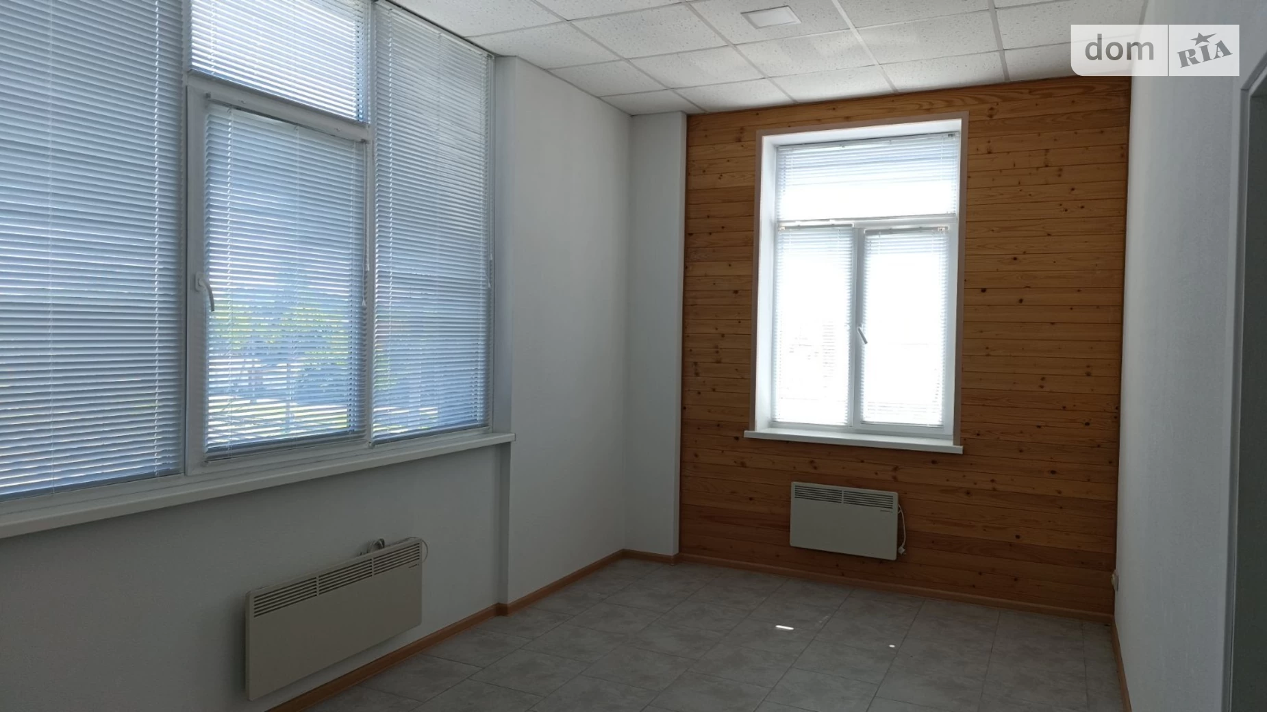 Сдается в аренду офис 30.5 кв. м в бизнес-центре, цена: 7000 грн - фото 2
