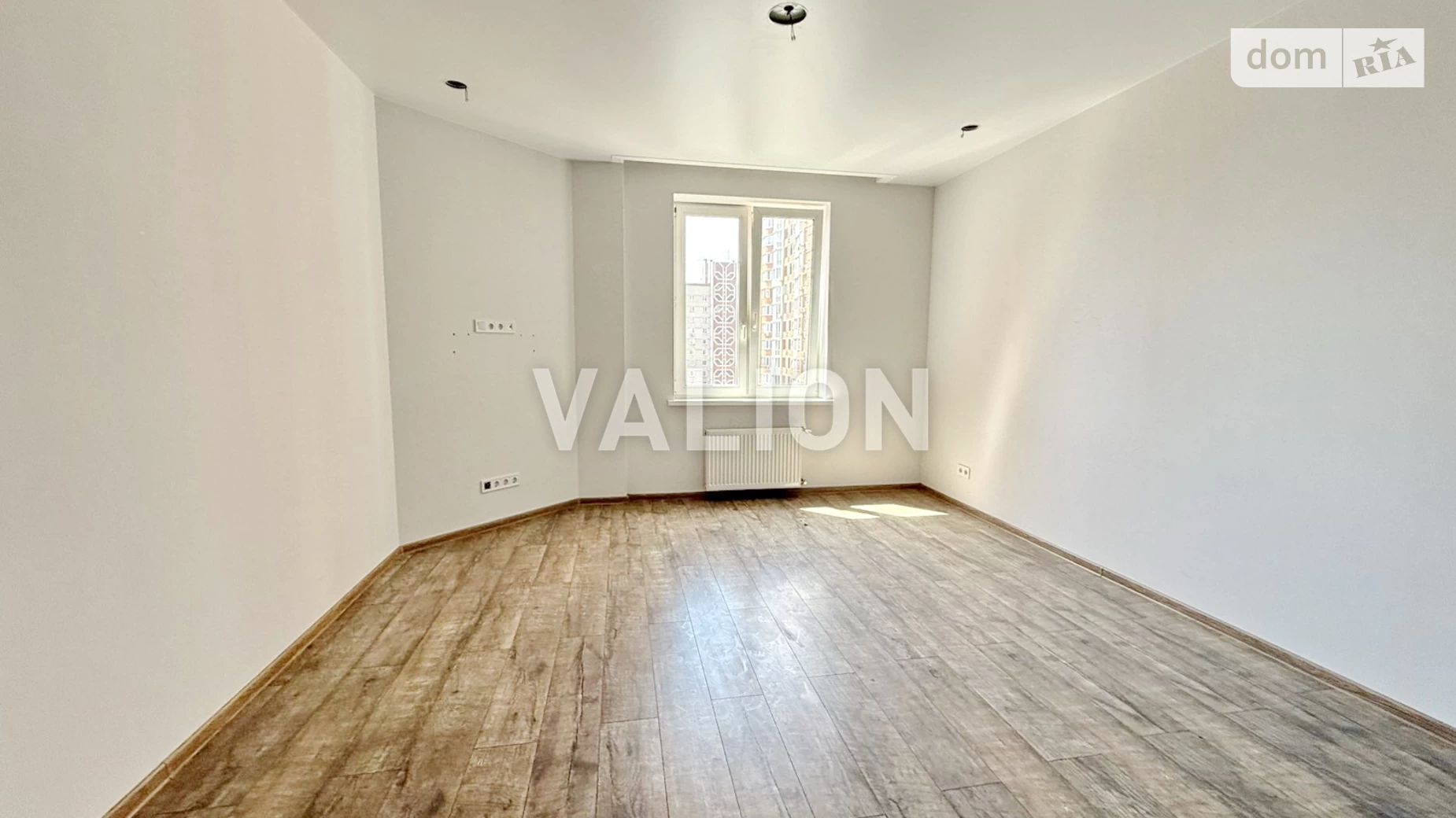 Продається 2-кімнатна квартира 64.5 кв. м у Києві, вул. Осіння, 33 - фото 2