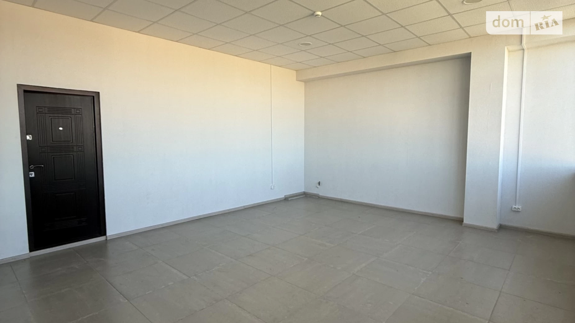 Продается офис 29.2 кв. м в бизнес-центре, цена: 21500 $ - фото 4