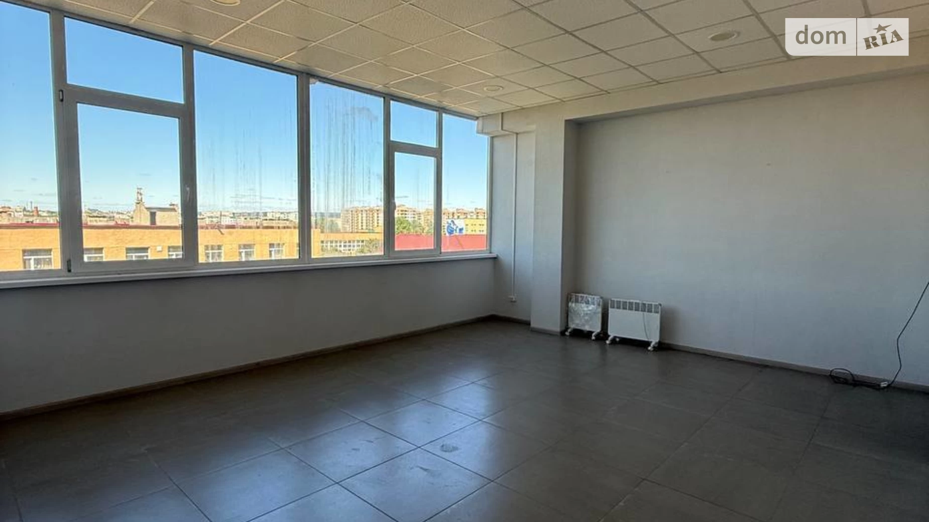 Продается офис 29.2 кв. м в бизнес-центре, цена: 21500 $ - фото 2