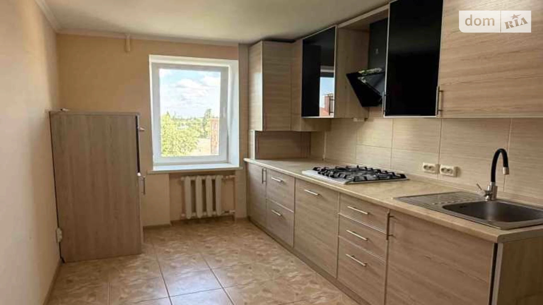 Продается 3-комнатная квартира 66.2 кв. м в Полтаве, цена: 67000 $ - фото 2