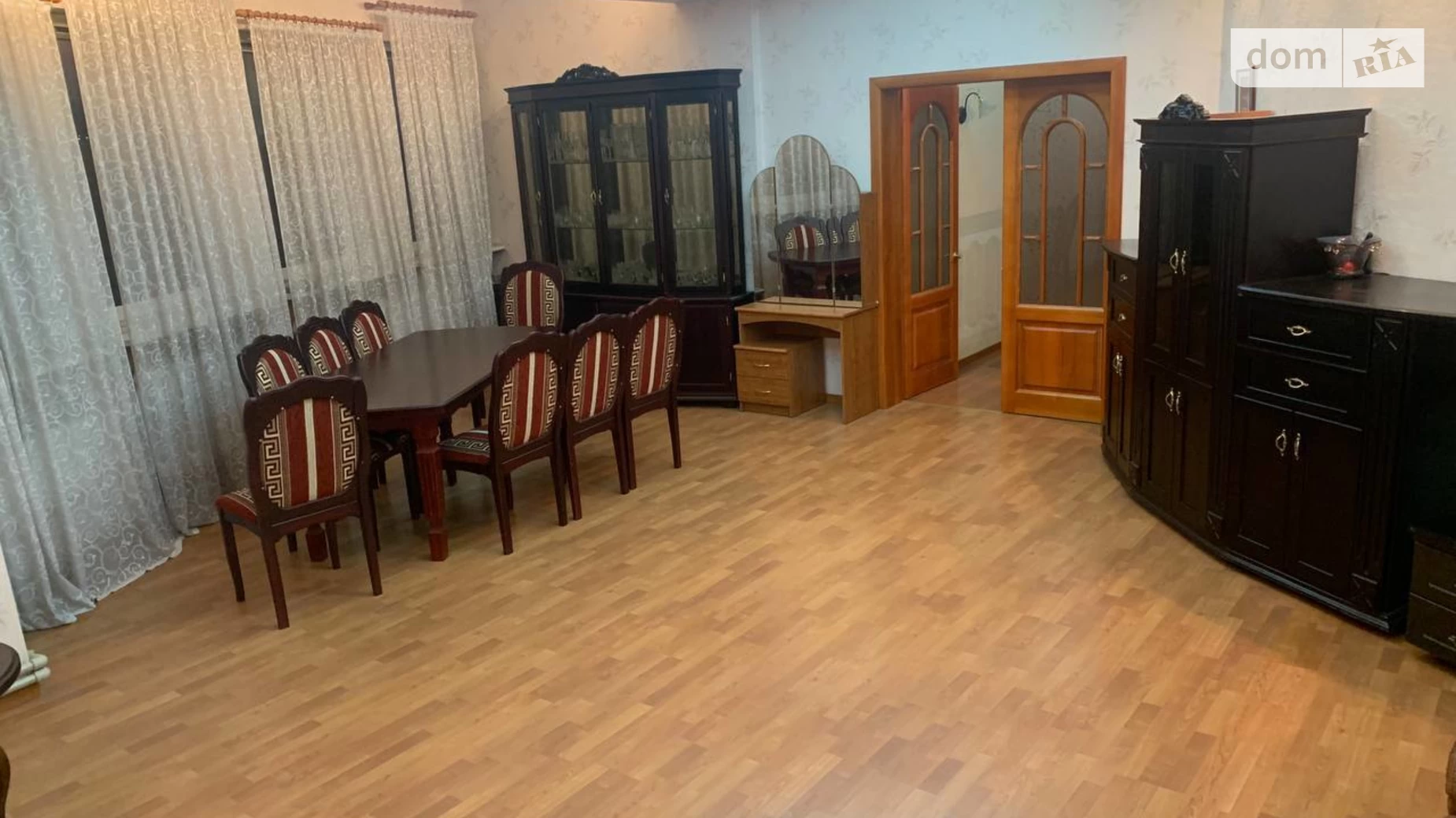 Сдается в аренду 4-комнатная квартира 144.8 кв. м в Днепре, ул. Европейская - фото 2