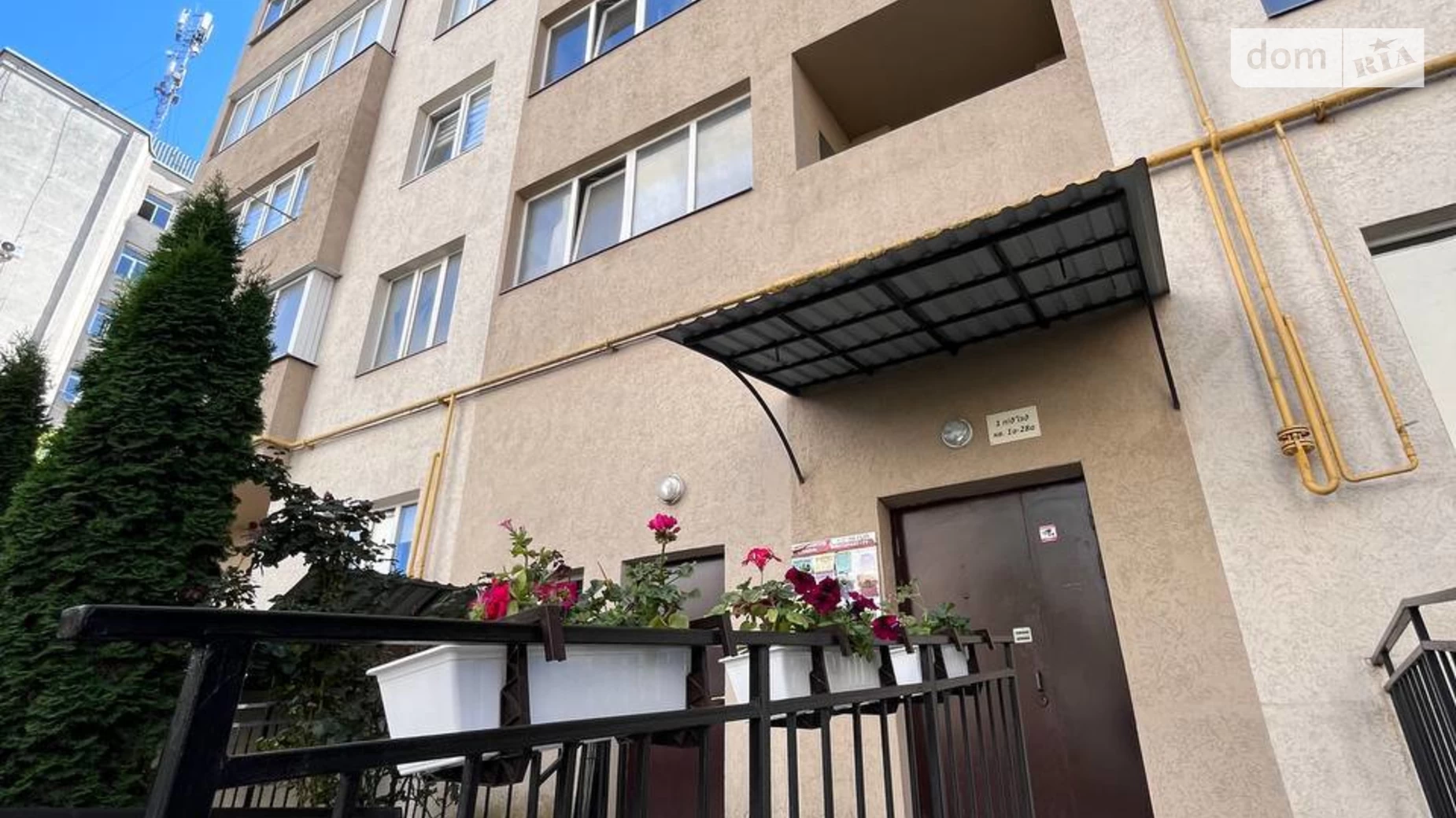 Продается 2-комнатная квартира 62.9 кв. м в Черновцах, просп. Независимости, 116А - фото 3