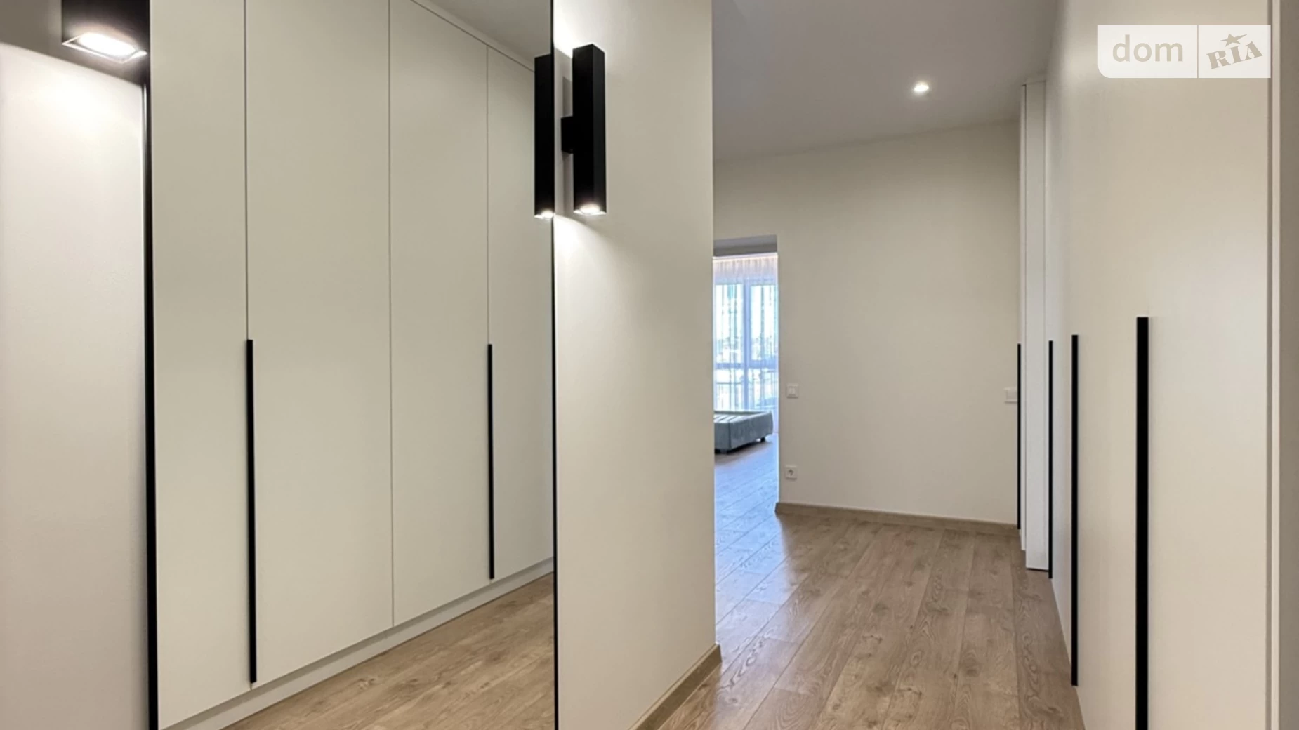 Продается 2-комнатная квартира 76 кв. м в Ровно, ул. Студенческая, 24А - фото 4