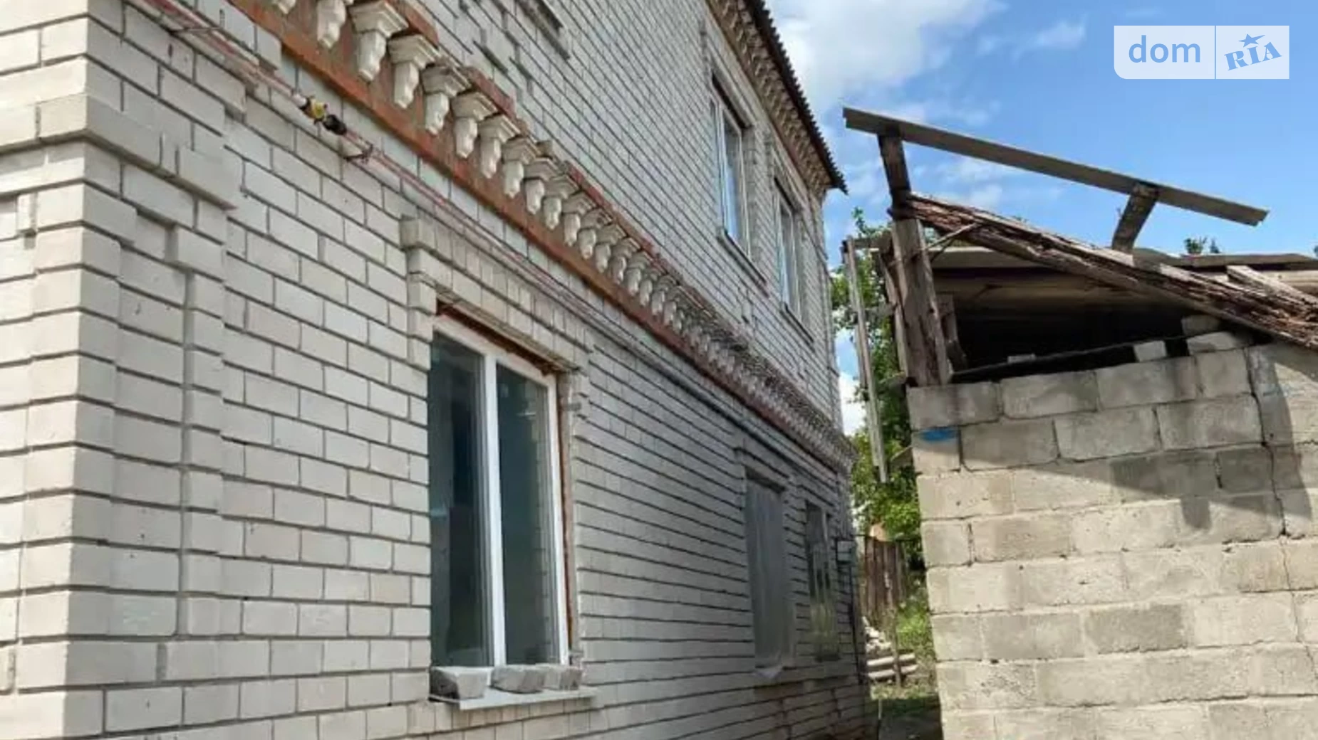 Продается дом на 2 этажа 221.6 кв. м с верандой, цена: 58000 $ - фото 2