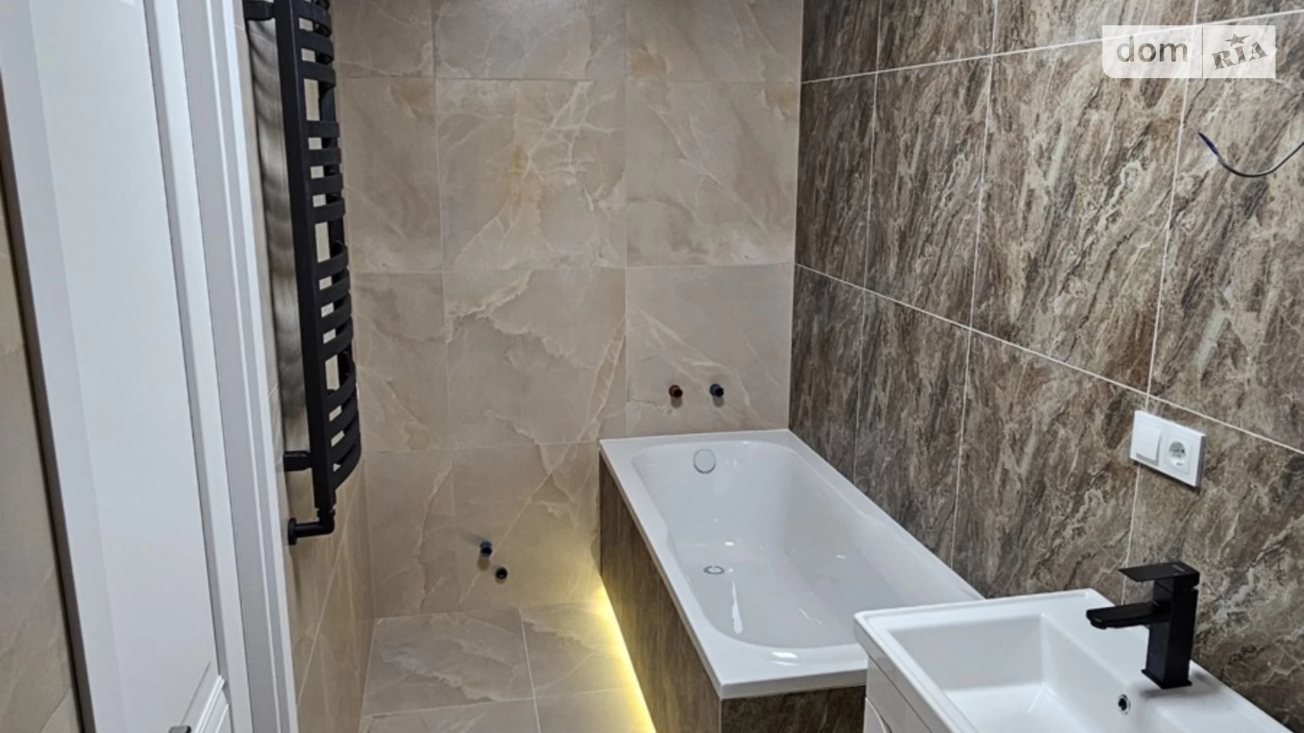 2-комнатная квартира 53 кв. м в Тернополе, ул. Смакулы, 8 - фото 3
