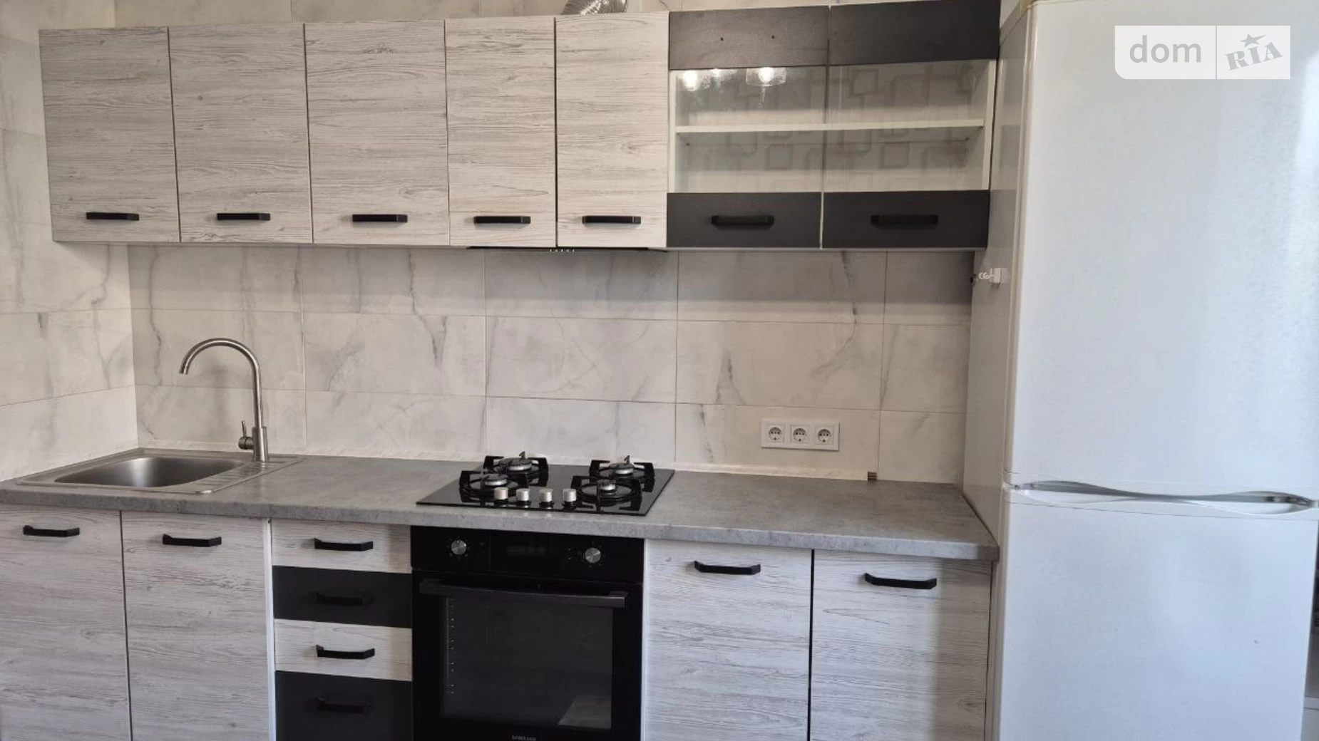 Продается 1-комнатная квартира 40 кв. м в Полтаве, ул. Бедного Александра - фото 3