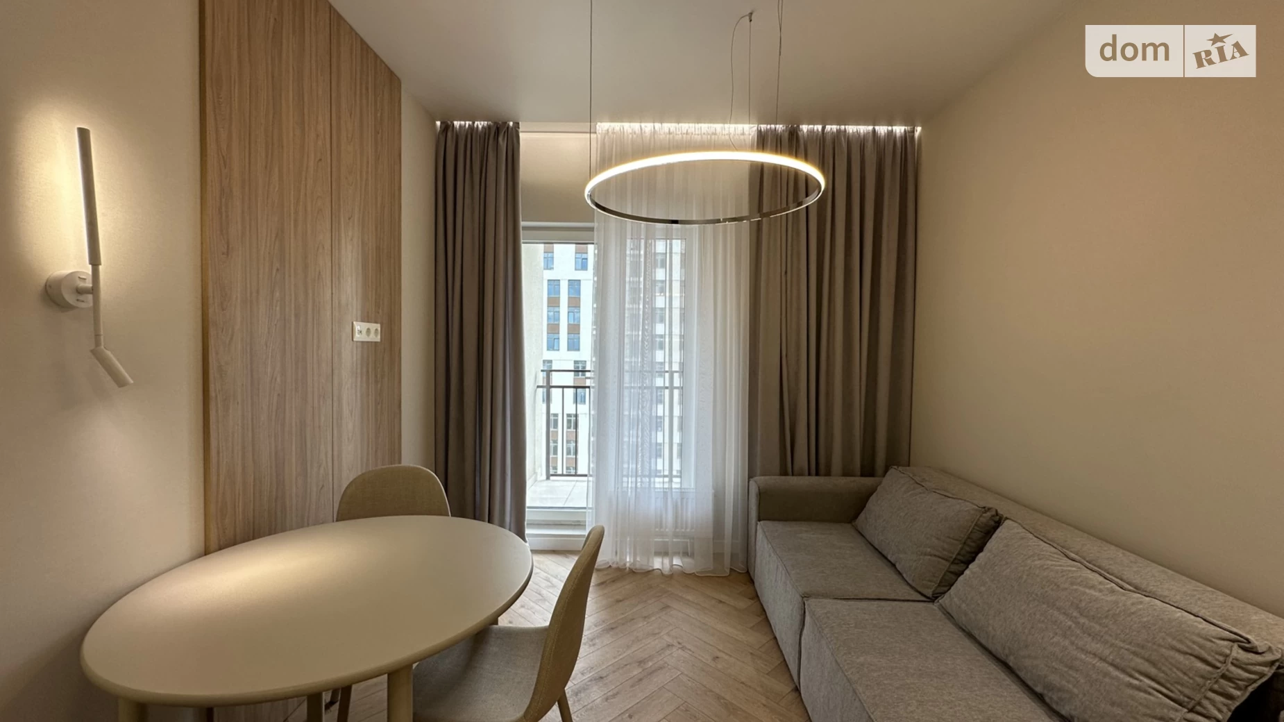 Продается 1-комнатная квартира 42 кв. м в Одессе, ул. Краснова, 3 корпус 61 - фото 2