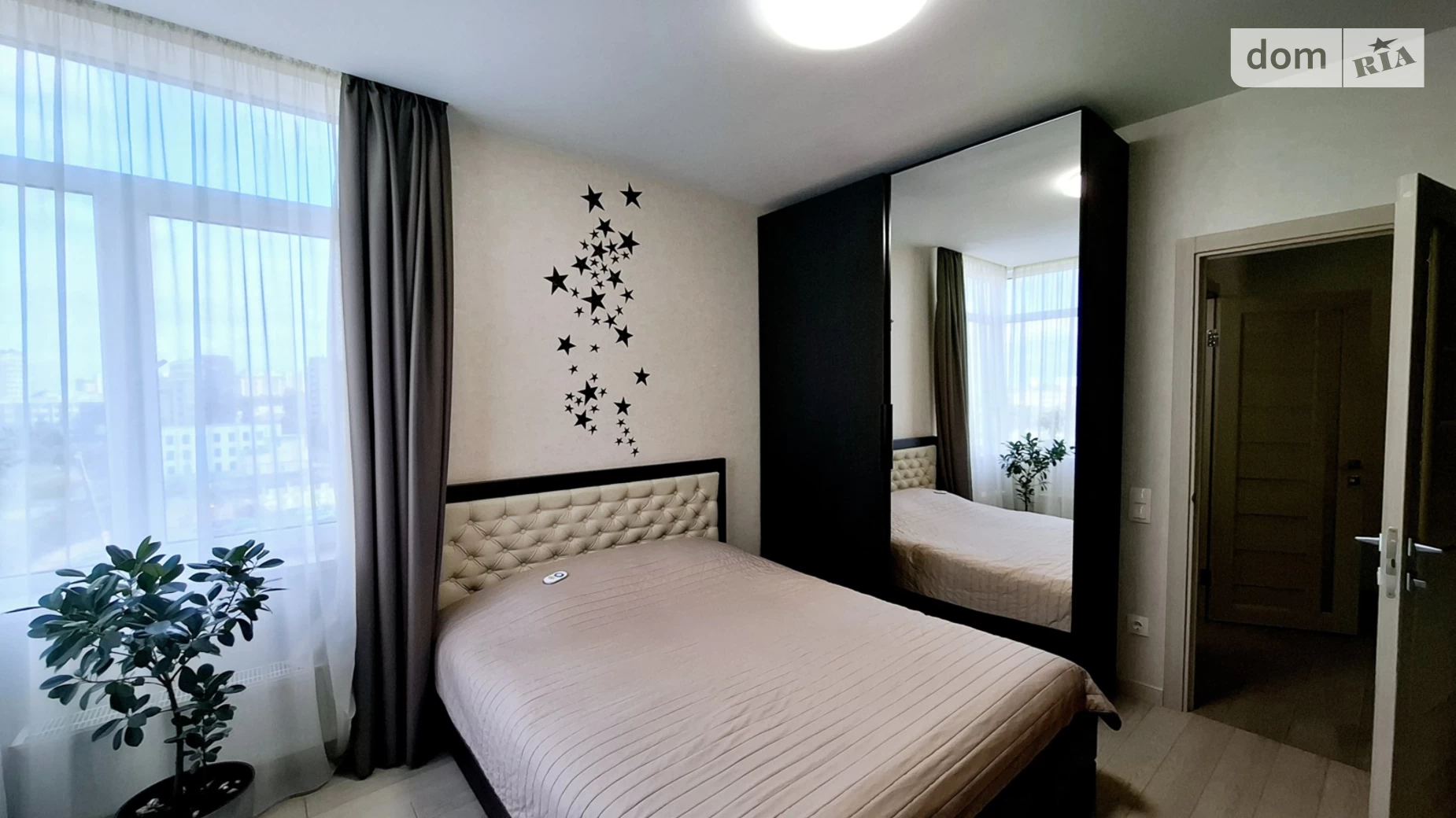 Продается 2-комнатная квартира 72.5 кв. м в Киеве, ул. Юношеская, 4 - фото 3