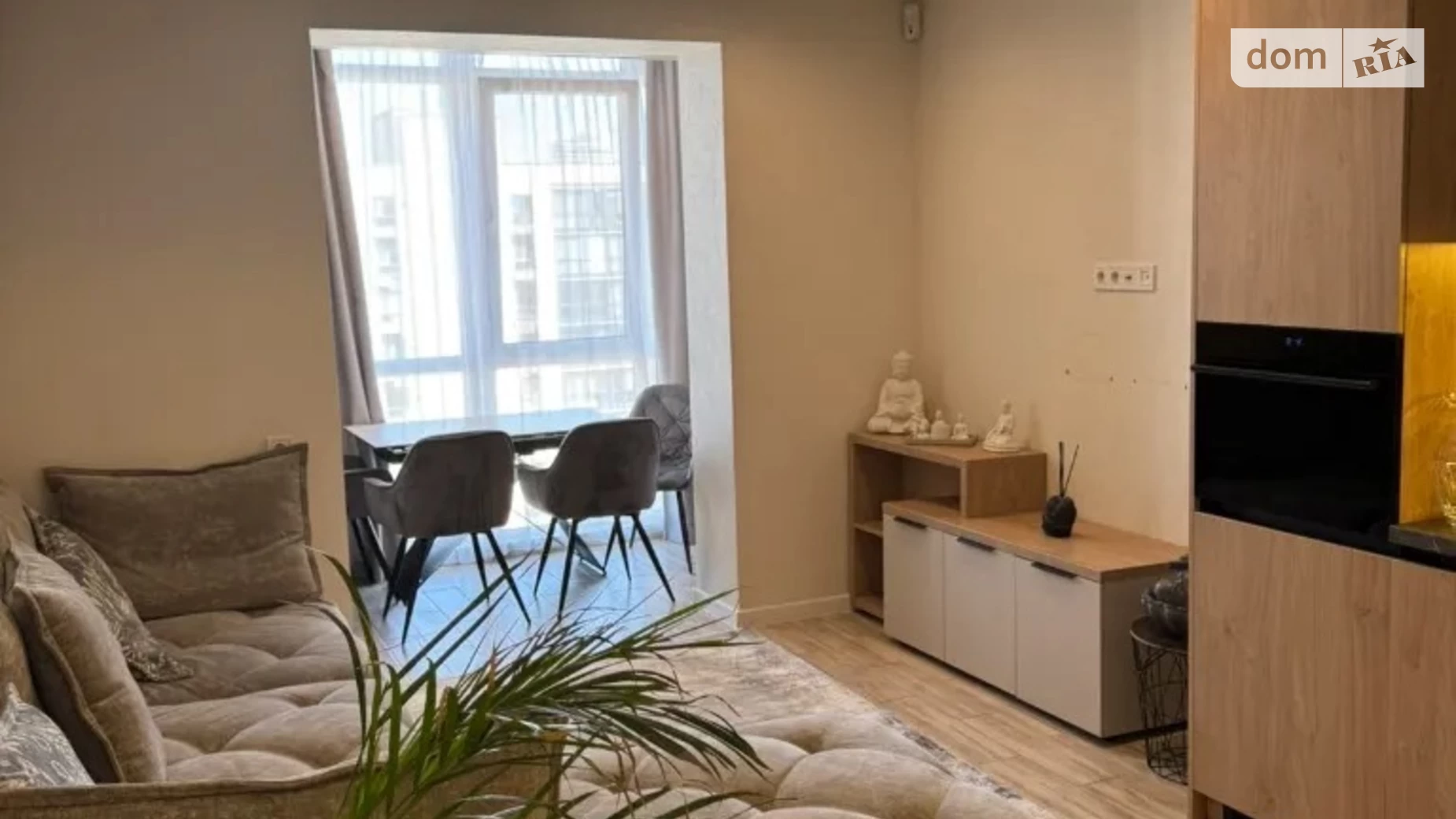 Продается 3-комнатная квартира 79 кв. м в Днепре, ул. Набережная Победы - фото 2
