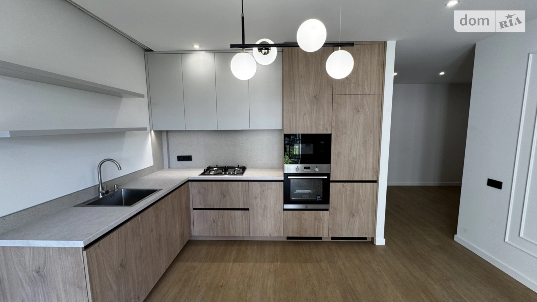 Продается 2-комнатная квартира 68.3 кв. м в Ивано-Франковске, цена: 94000 $ - фото 2