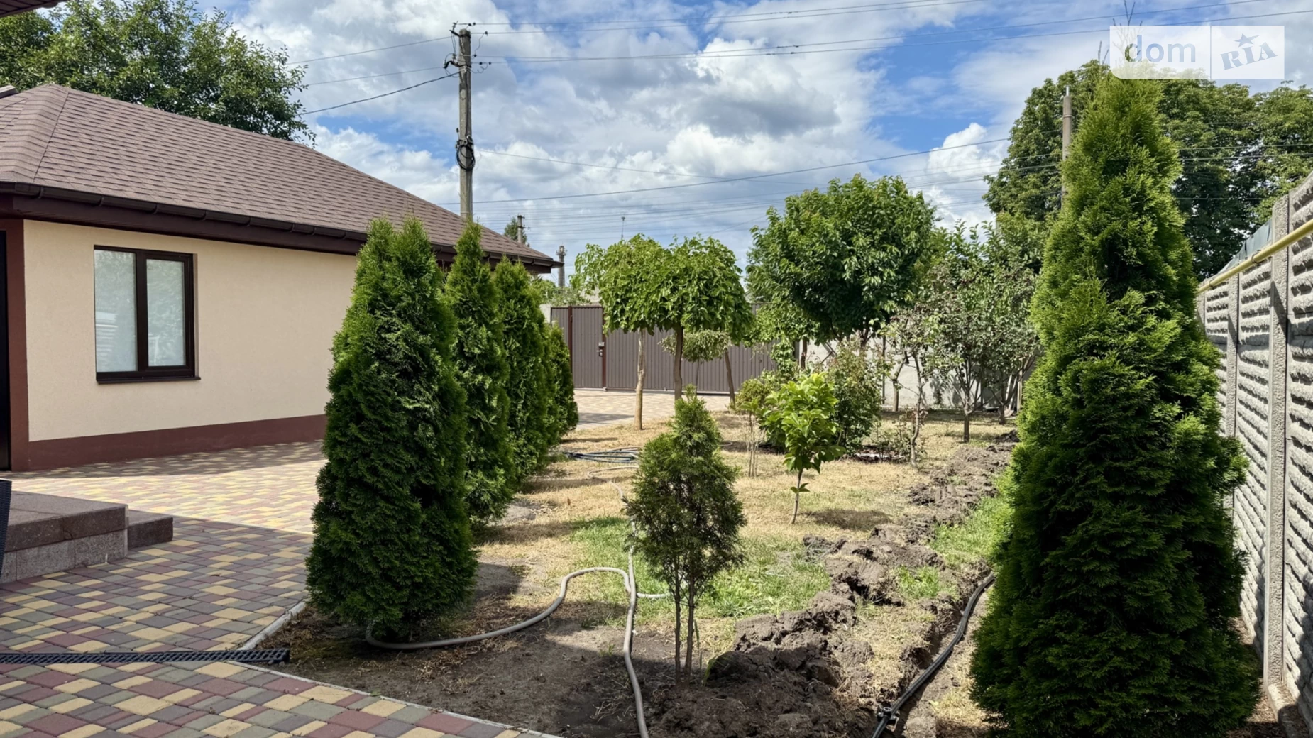 Сдается в аренду дом на 2 этажа 215 кв. м с садом, цена: 2000 $ - фото 5