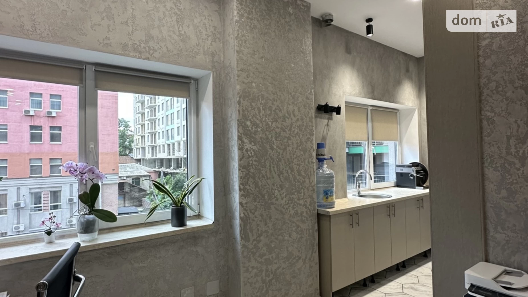 Продается офис 53.9 кв. м в бизнес-центре, цена: 80850 $ - фото 5