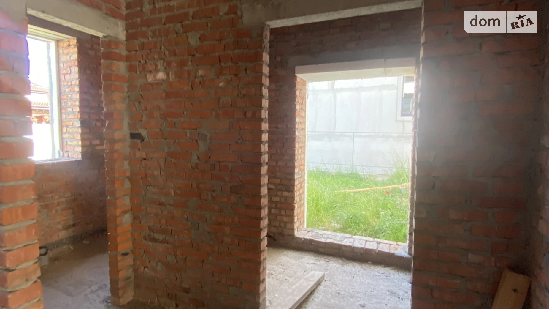 Продается дом на 2 этажа 200 кв. м с балконом, цена: 120000 $ - фото 3