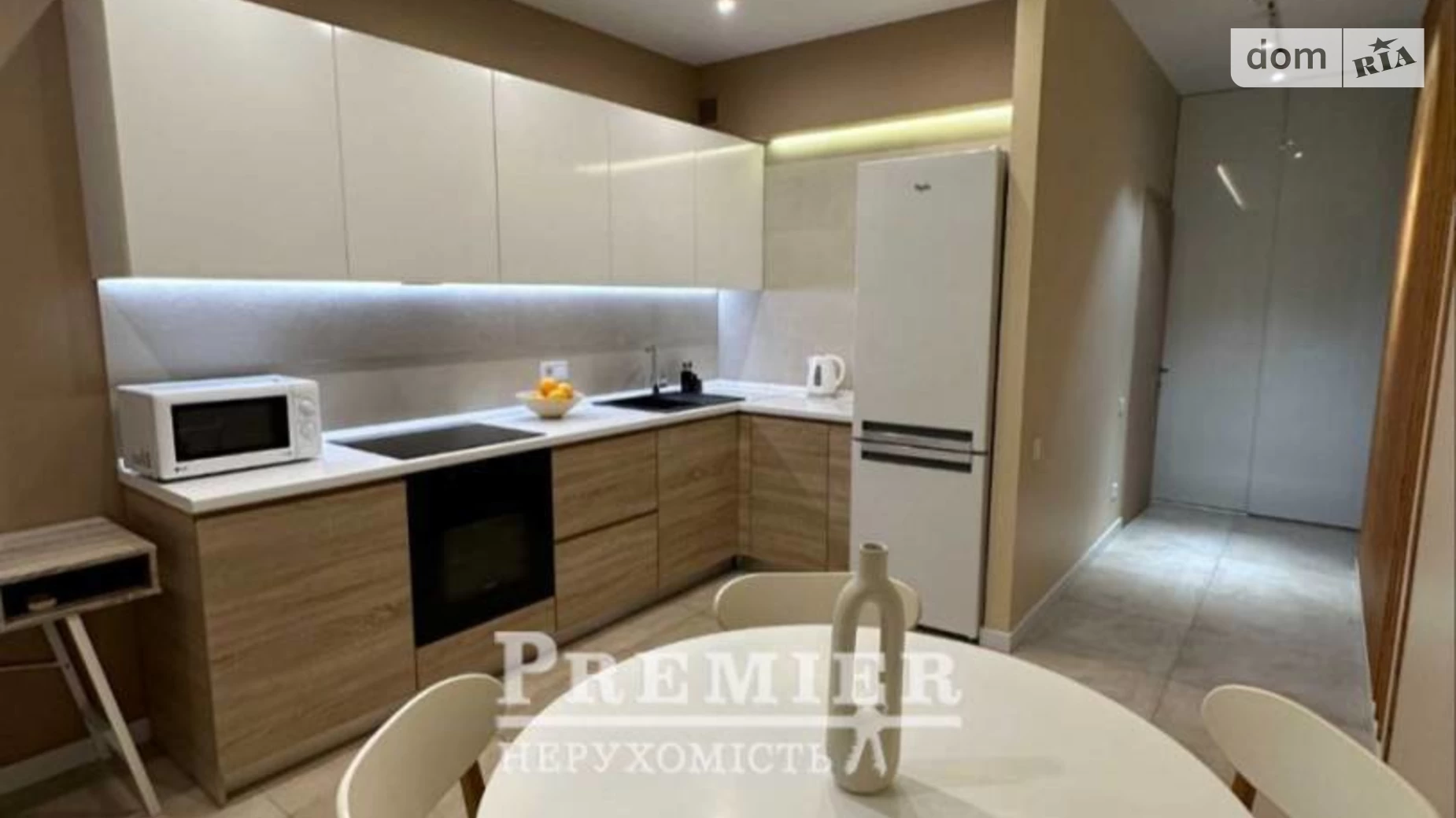 Продается 1-комнатная квартира 46 кв. м в Одессе, ул. Люстдорфская дорога - фото 2