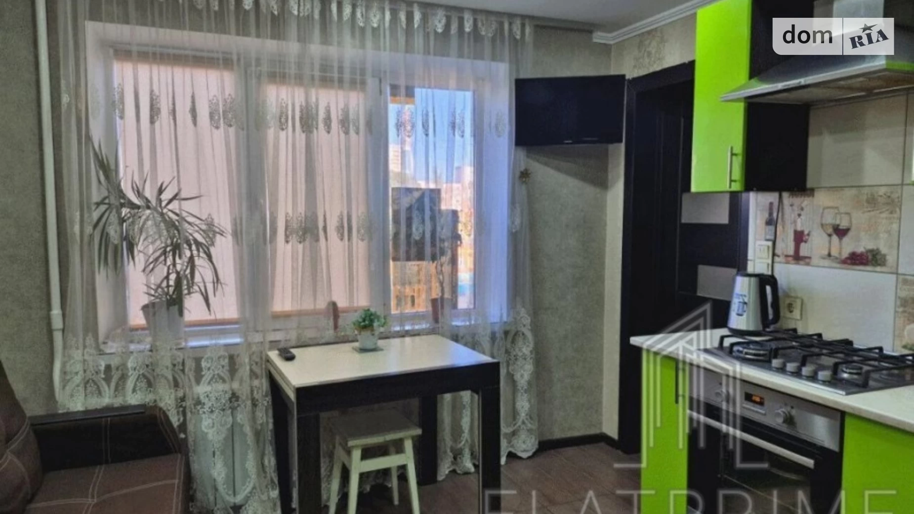 Продается 1-комнатная квартира 40 кв. м в Киеве, ул. Юрия Кондратюка, 4Б - фото 2